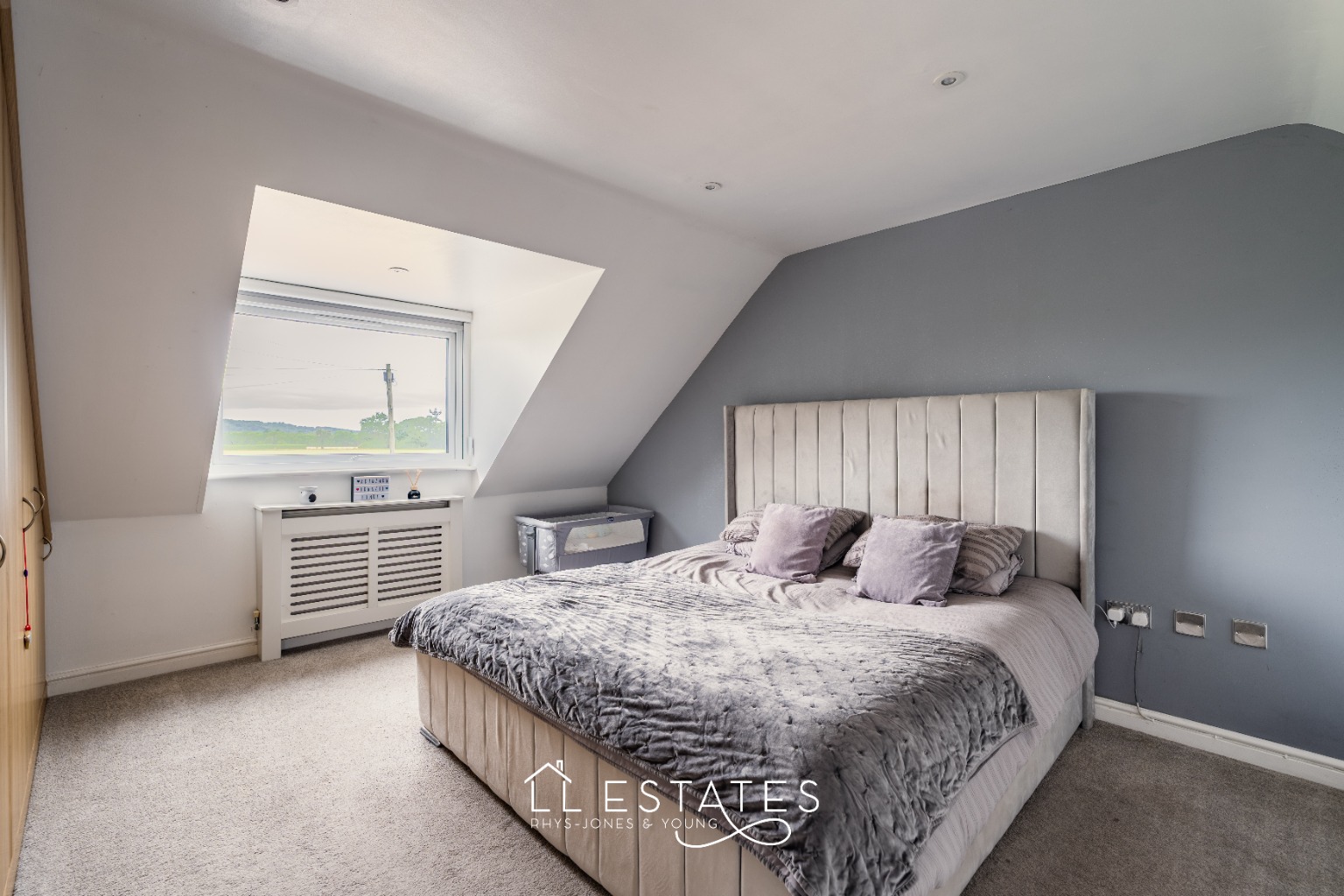4 bed detached house for sale in The Views, Upper Denbigh Road, St. Asaph, Denbighshire, LL17 0BG 10