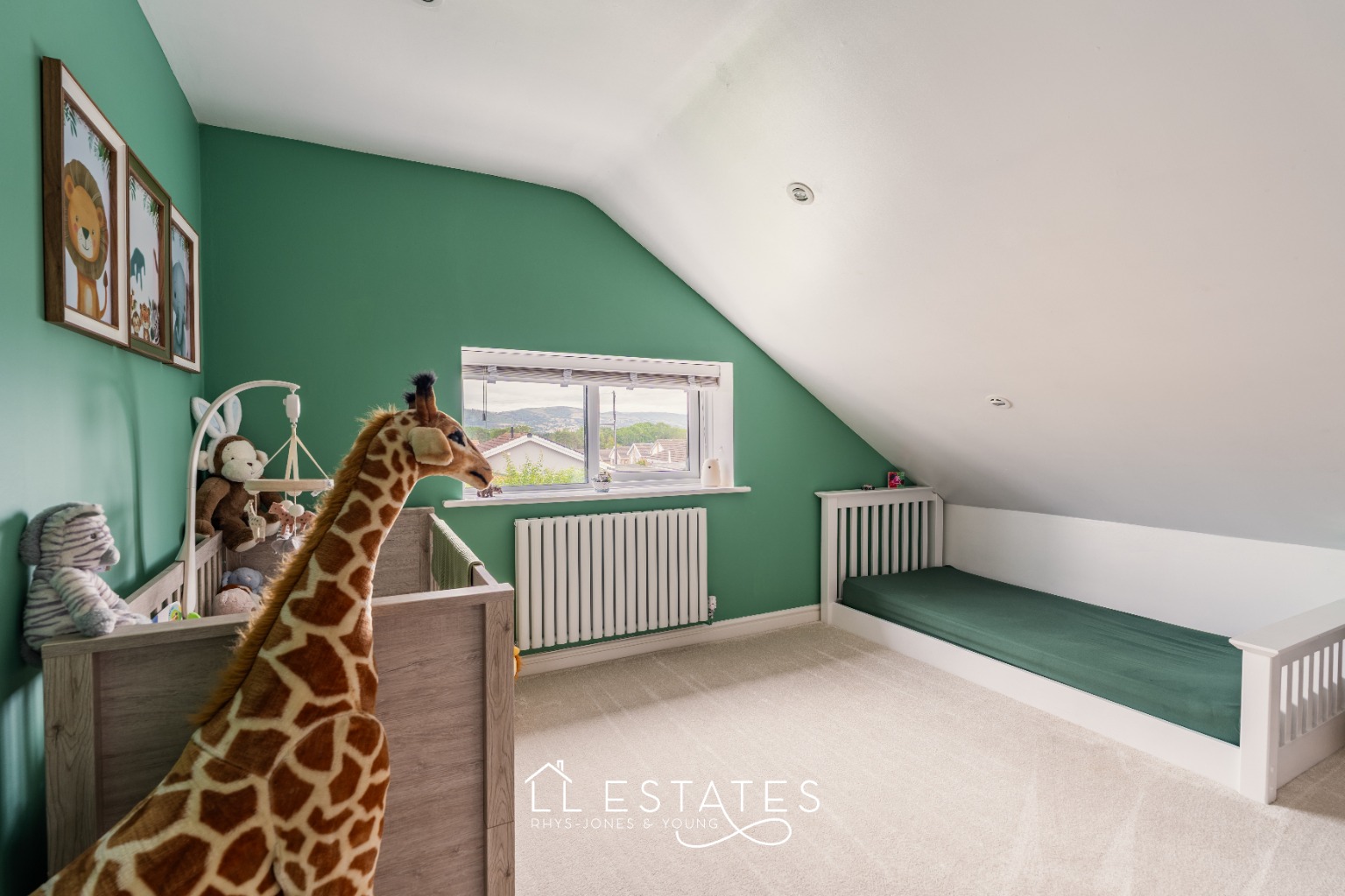 4 bed detached house for sale in The Views, Upper Denbigh Road, St. Asaph, Denbighshire, LL17 0BG  - Property Image 14