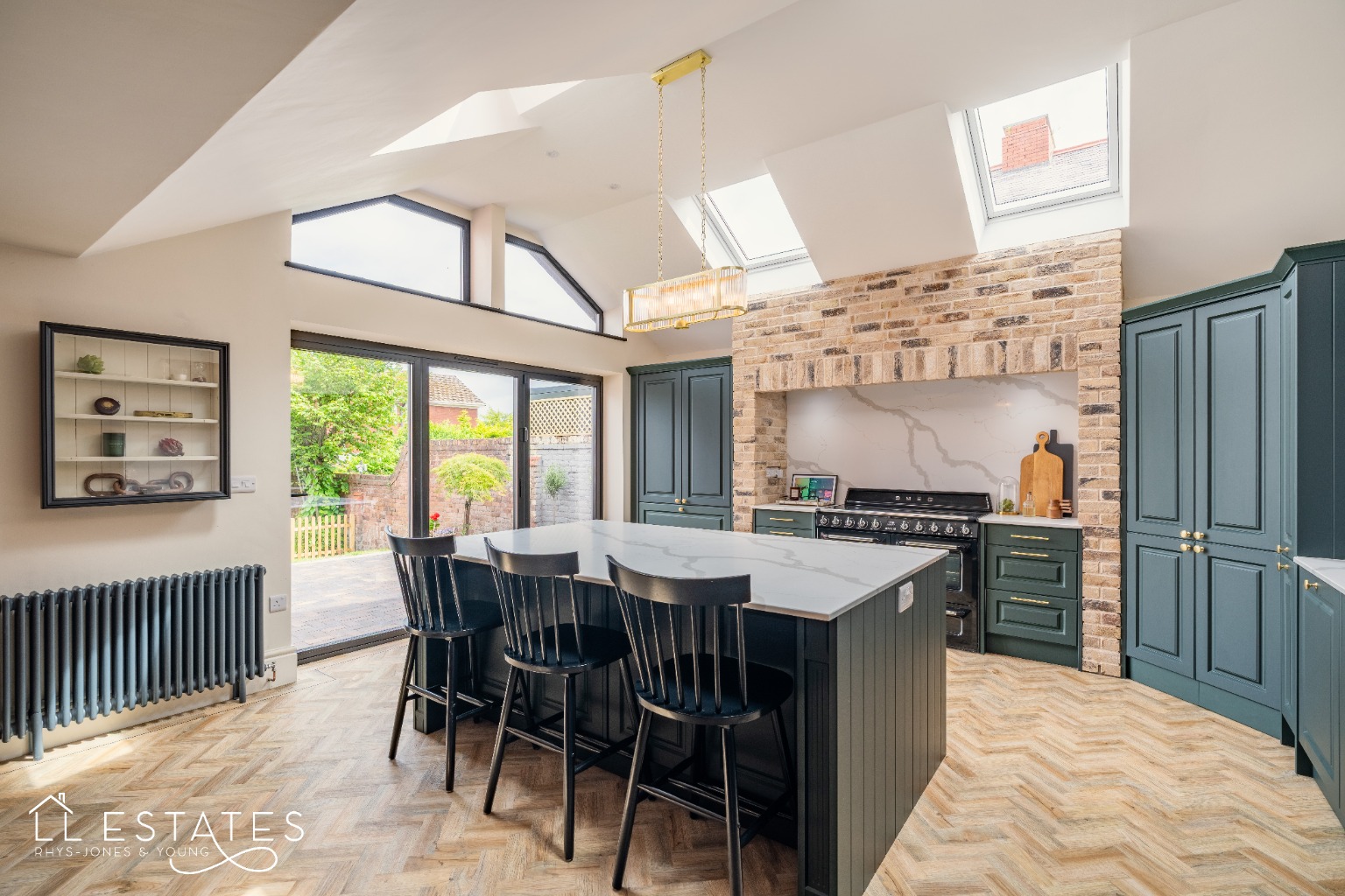 5 bed semi-detached house for sale in 20, Queens Walk, Rhyl, LL18 3NG  - Property Image 2