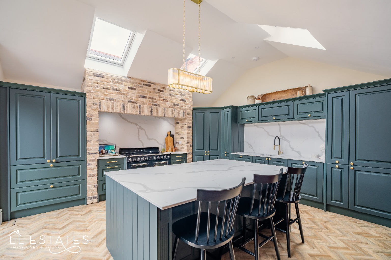 5 bed semi-detached house for sale in 20, Queens Walk, Rhyl, LL18 3NG  - Property Image 3