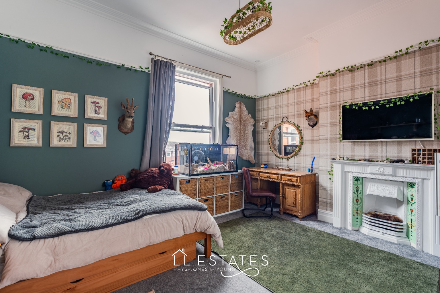 5 bed semi-detached house for sale in 20, Queens Walk, Rhyl, LL18 3NG 19