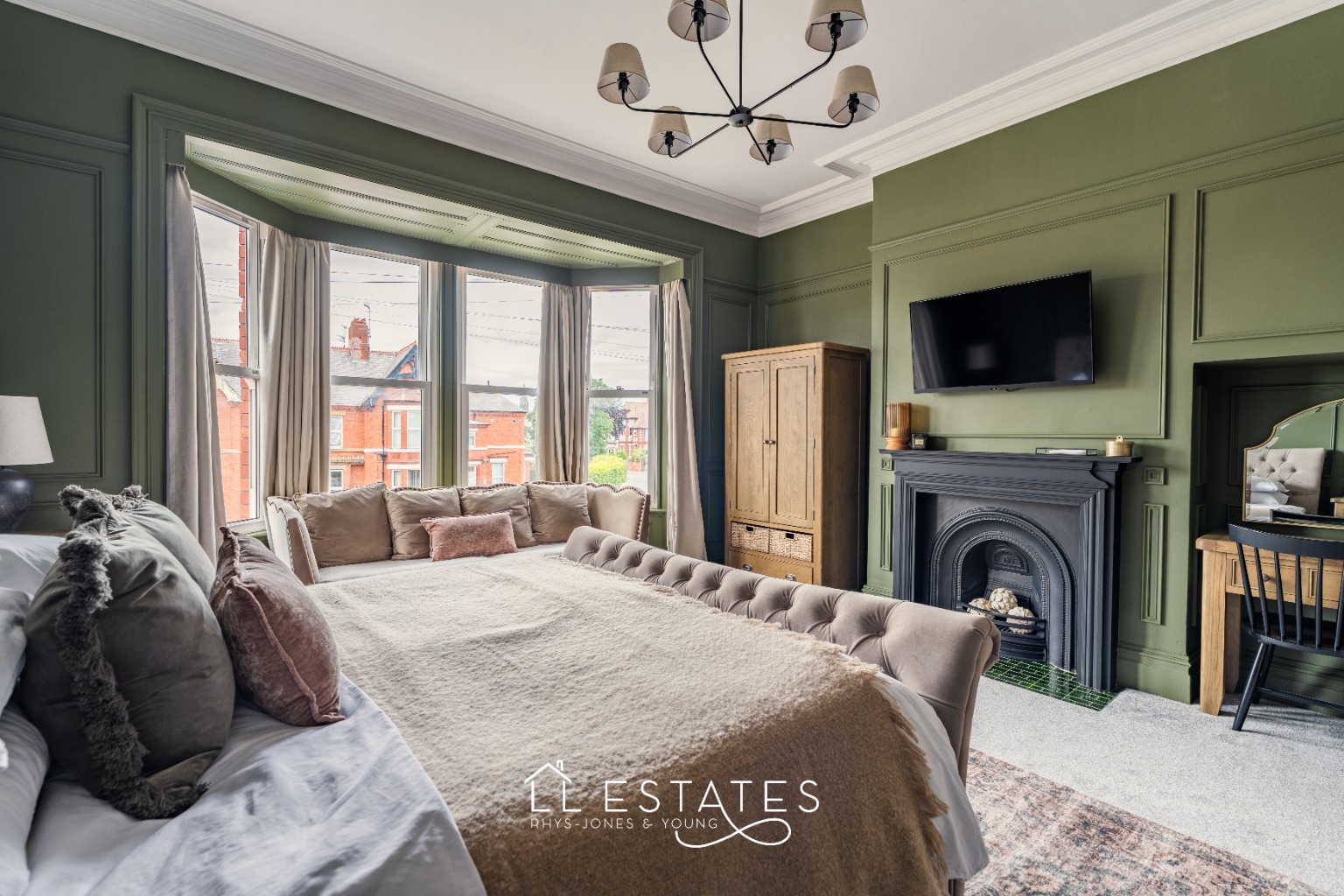 5 bed semi-detached house for sale in 20, Queens Walk, Rhyl, LL18 3NG  - Property Image 16