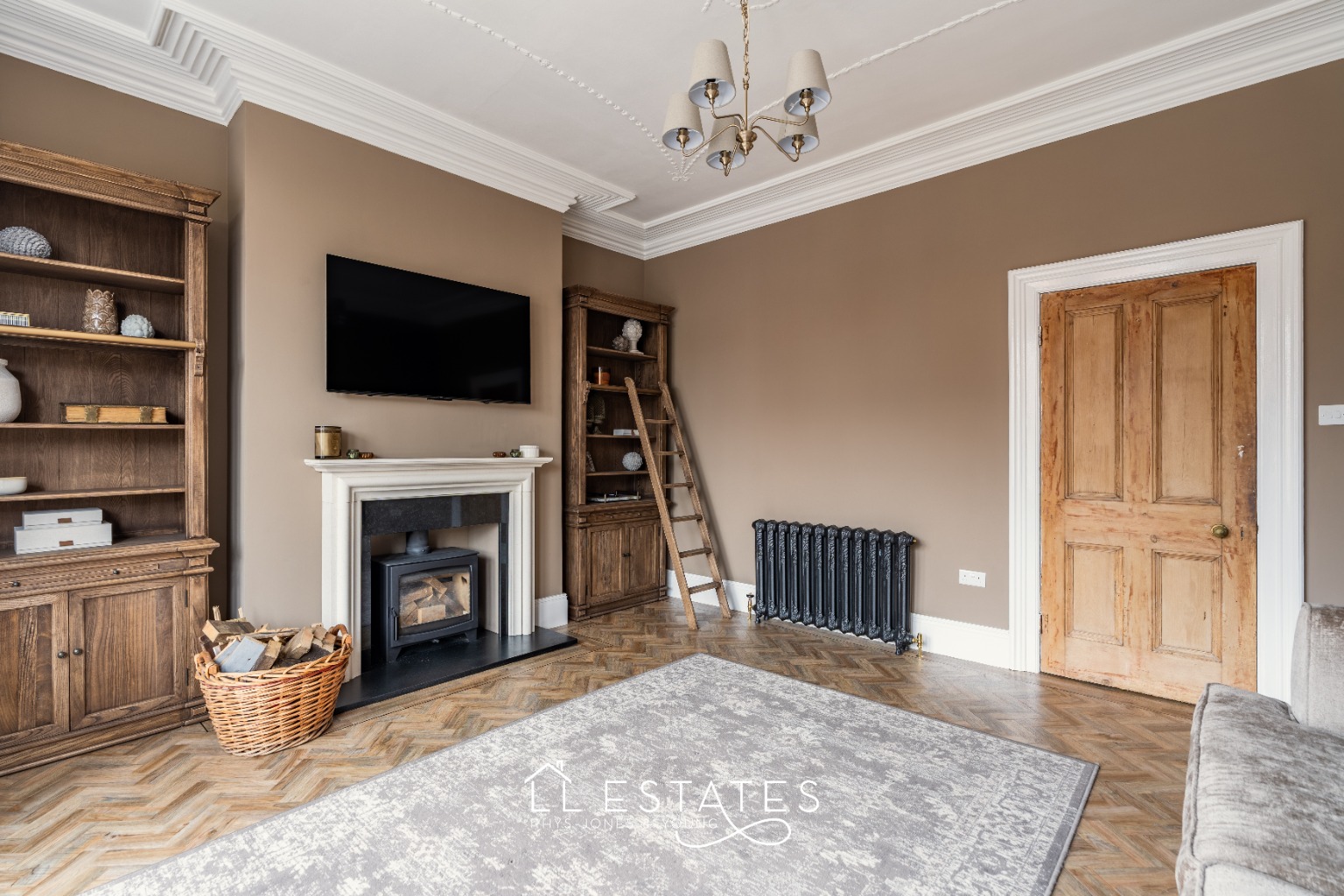 5 bed semi-detached house for sale in 20, Queens Walk, Rhyl, LL18 3NG  - Property Image 7