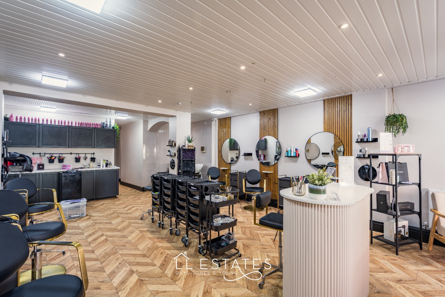 2 bed hairdresser/barber shop for sale in Prestatyn, Denbighshire, LL19 1