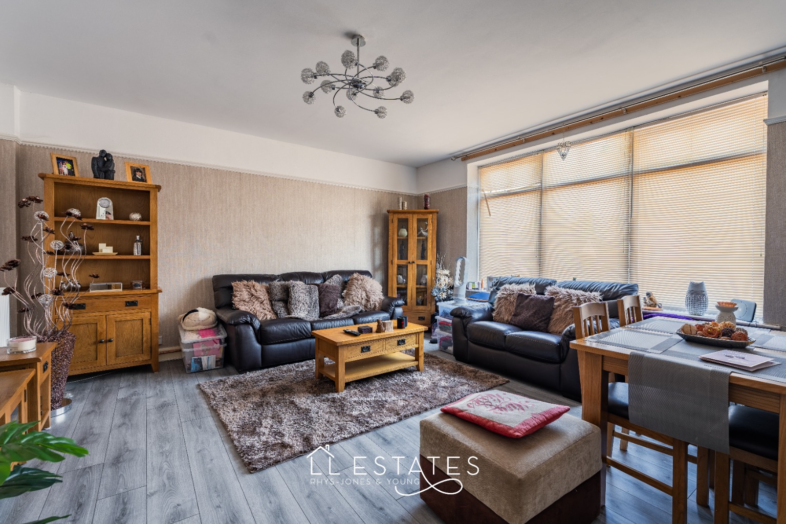 2 bed hairdresser/barber shop for sale in Prestatyn, Denbighshire, LL19 7