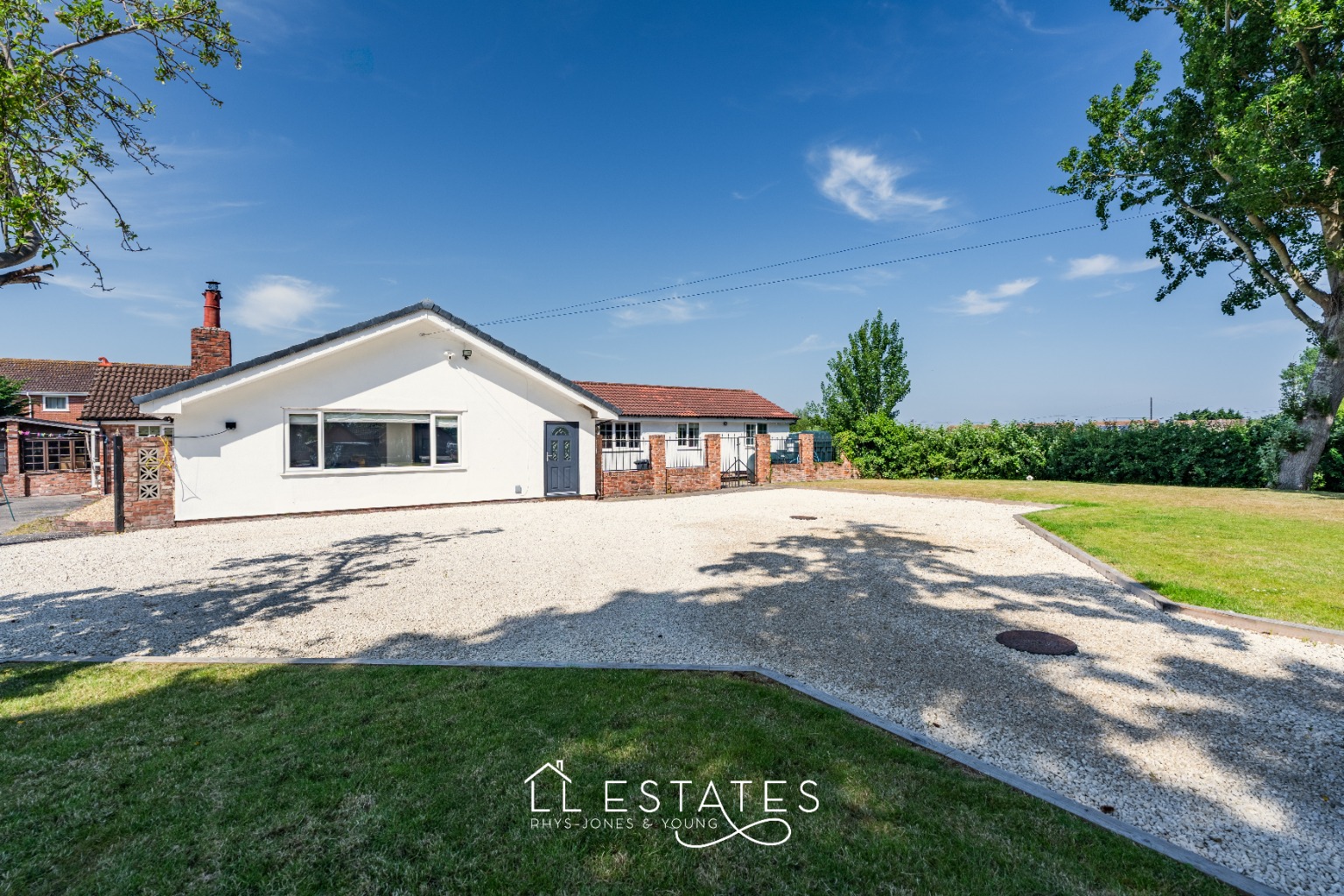 4 bed detached bungalow for sale in Towyn Way East, Towyn, Abergele, Conwy, LL22