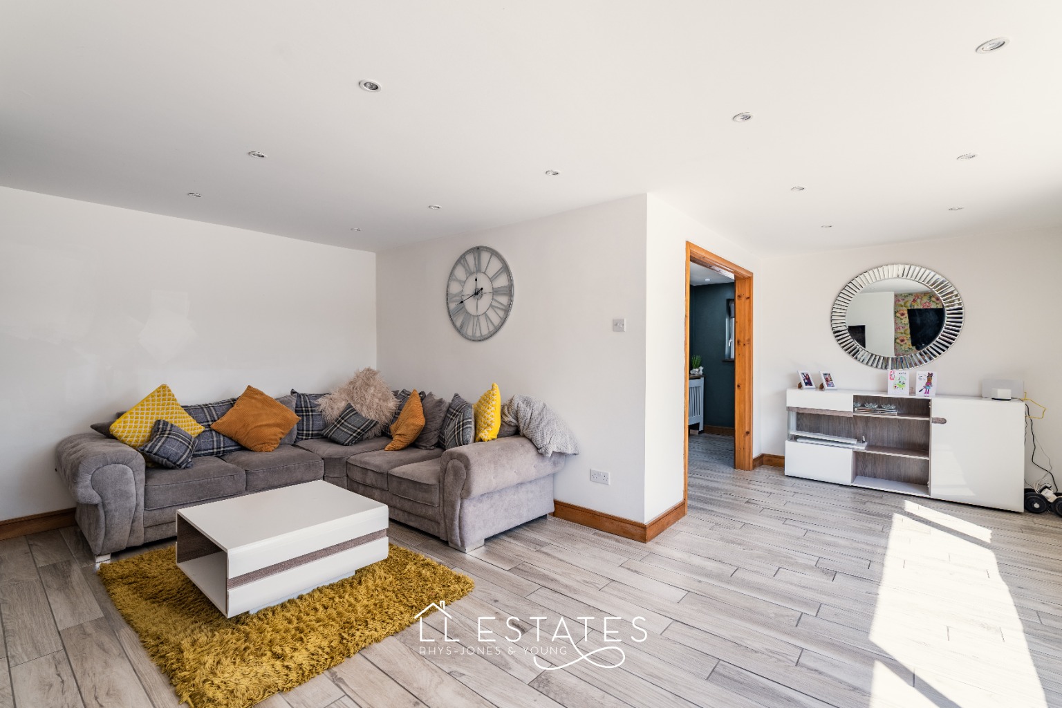 4 bed detached bungalow for sale in Towyn Way East, Towyn, Abergele, Conwy, LL22  - Property Image 6