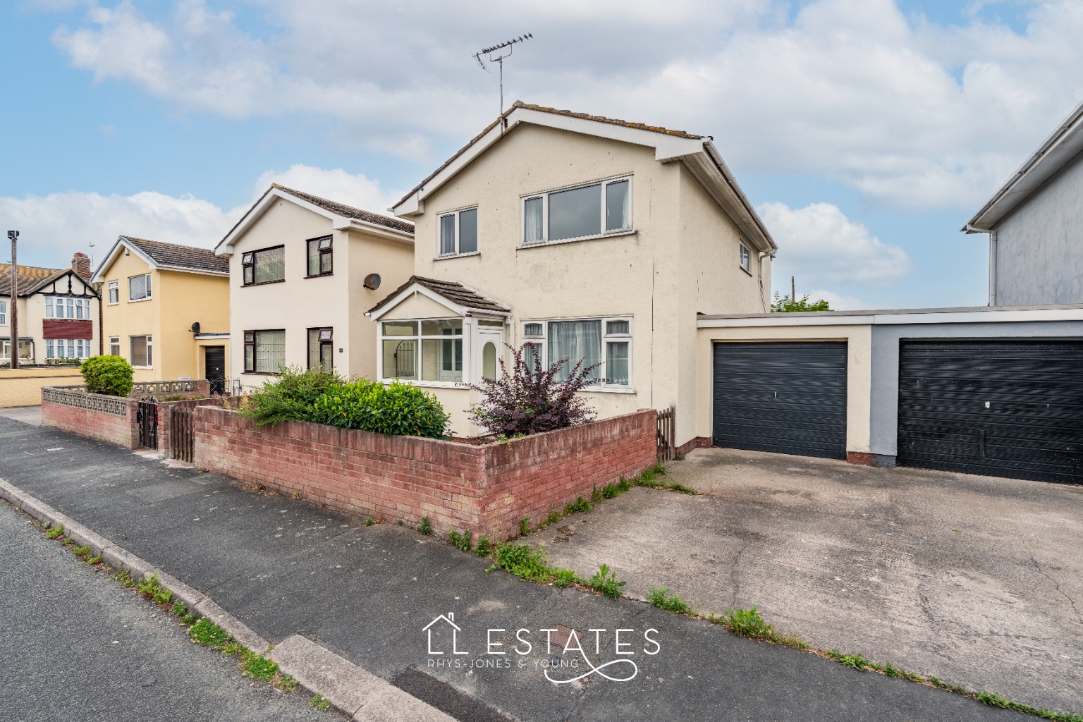4 bed detached house for sale in Kinmel Bay, Rhyl, Conwy, LL18  - Property Image 1