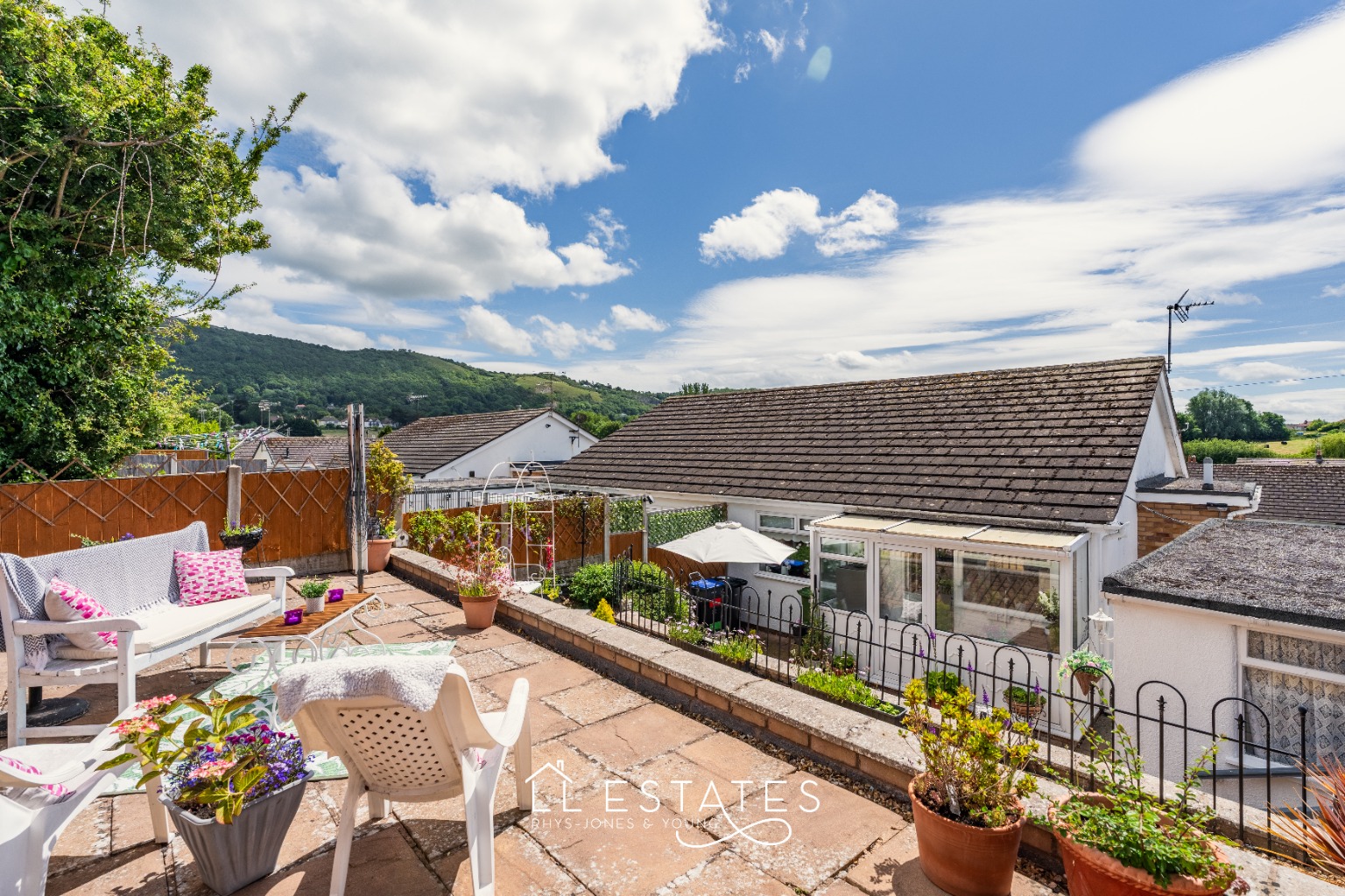 2 bed semi-detached bungalow for sale in 39 St. Chads Way, Prestatyn, Denbighshire, LL19 8SN  - Property Image 13