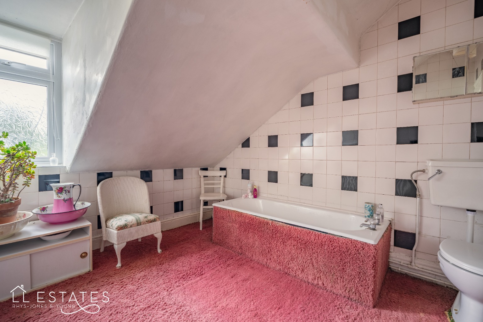 4 bed semi-detached house for sale in 3 Melyd Avenue, Prestatyn, Denbighshire, LL19 8RN  - Property Image 14