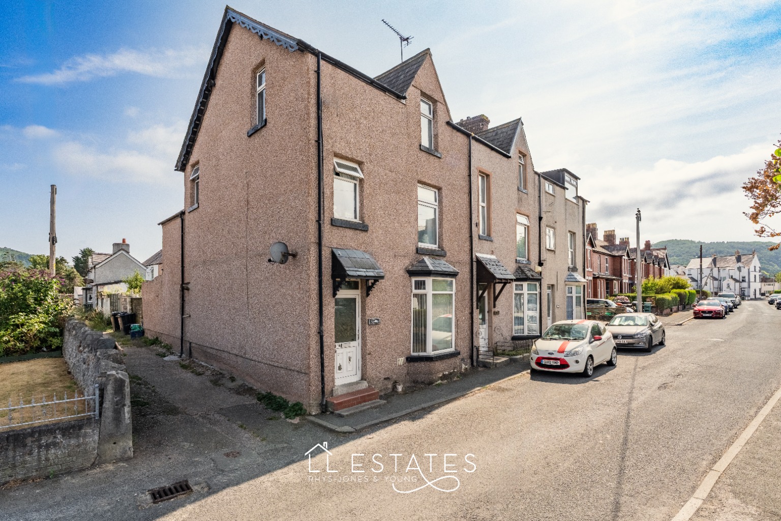6 bed end of terrace house for sale in Cynffig, Groes Lwyd, Abergele, Conwy, LL22 7TA