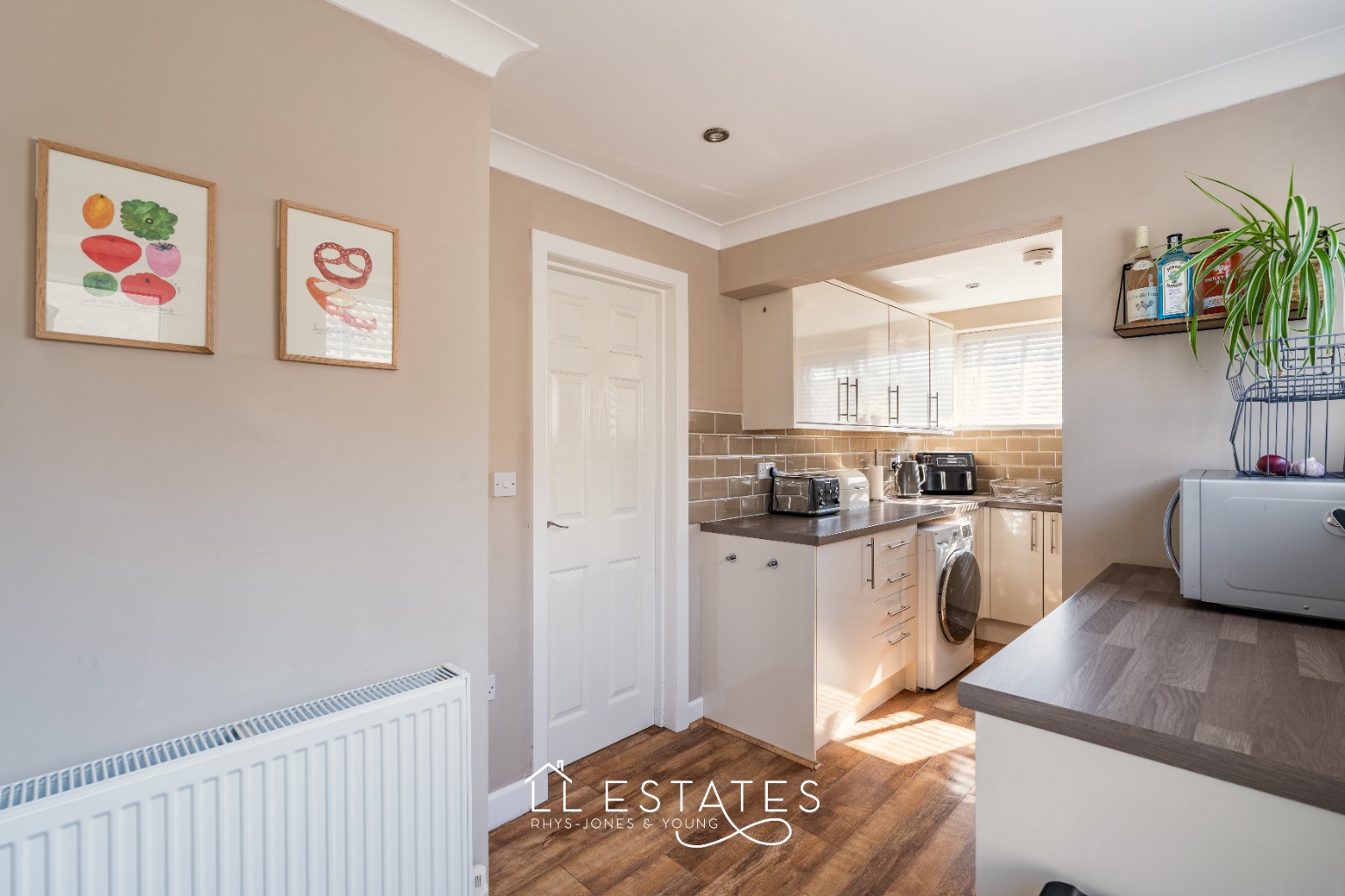 2 bed semi-detached bungalow for sale in Prestatyn, Denbighshire, LL19  - Property Image 5