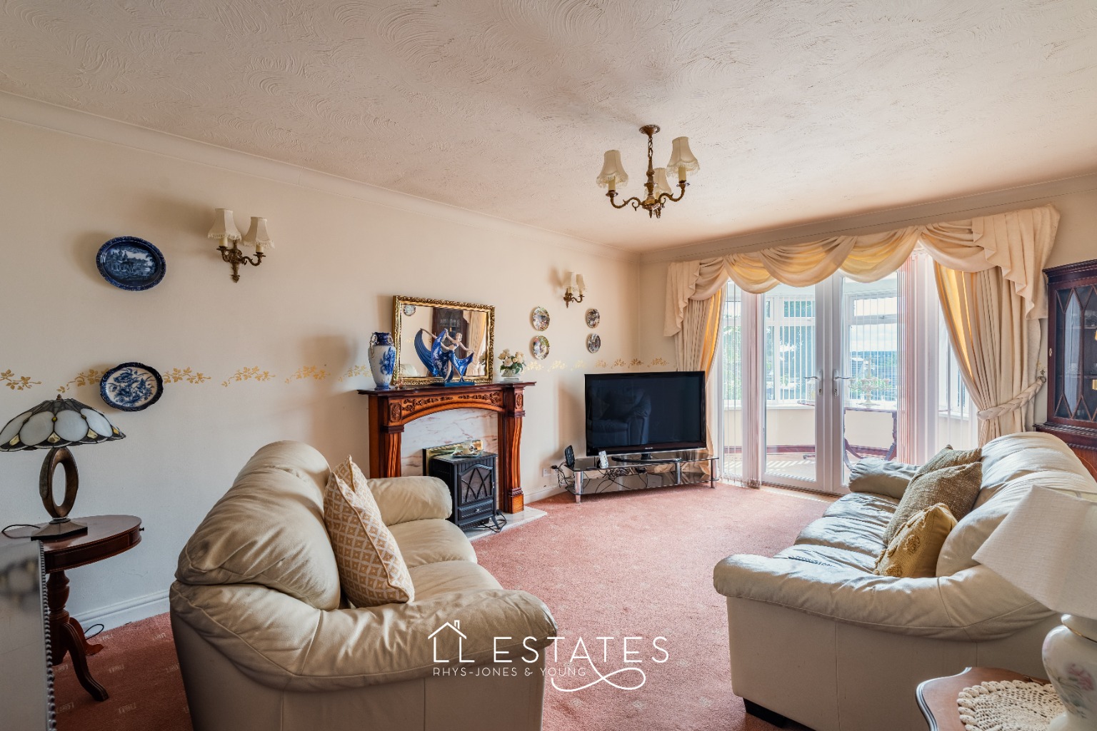 2 bed detached bungalow for sale in 40 Maes Offa, Trelawnyd, Flintshire, LL18 6PE 3