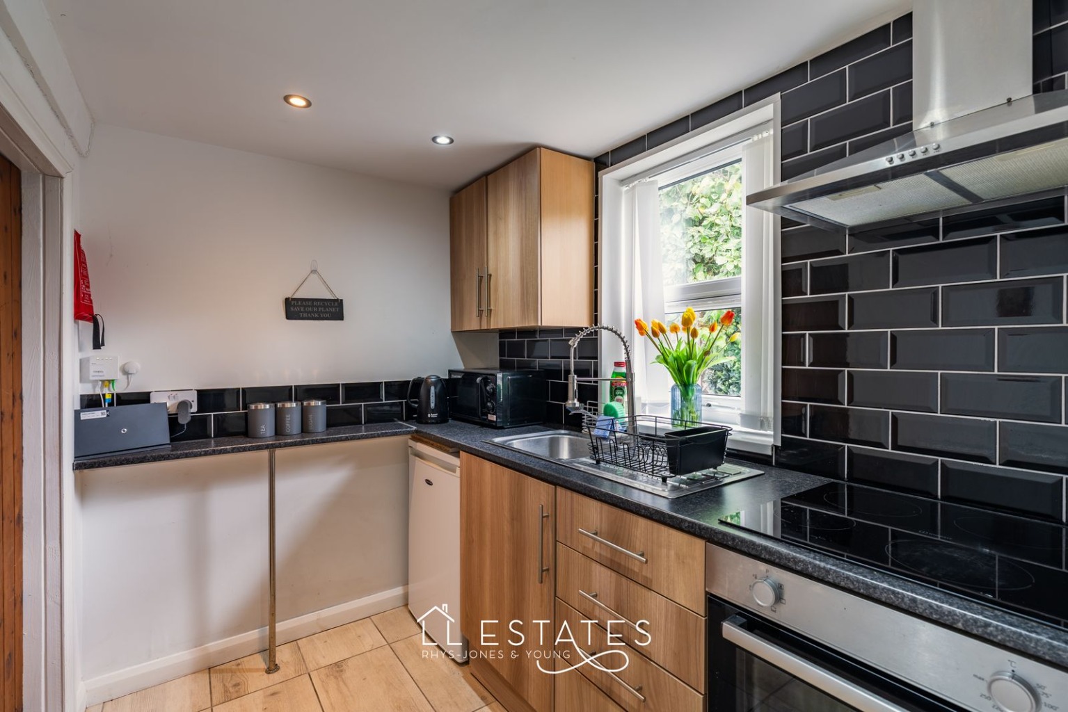 2 bed terraced bungalow for sale in Victoria Lane, Prestatyn, LL19 7UB  - Property Image 3