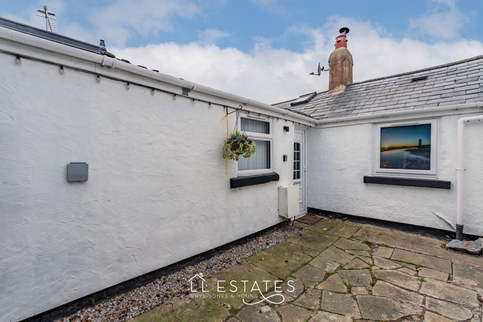 2 bed terraced bungalow for sale in Victoria Lane, Prestatyn, LL19 7UB - Property Image 1