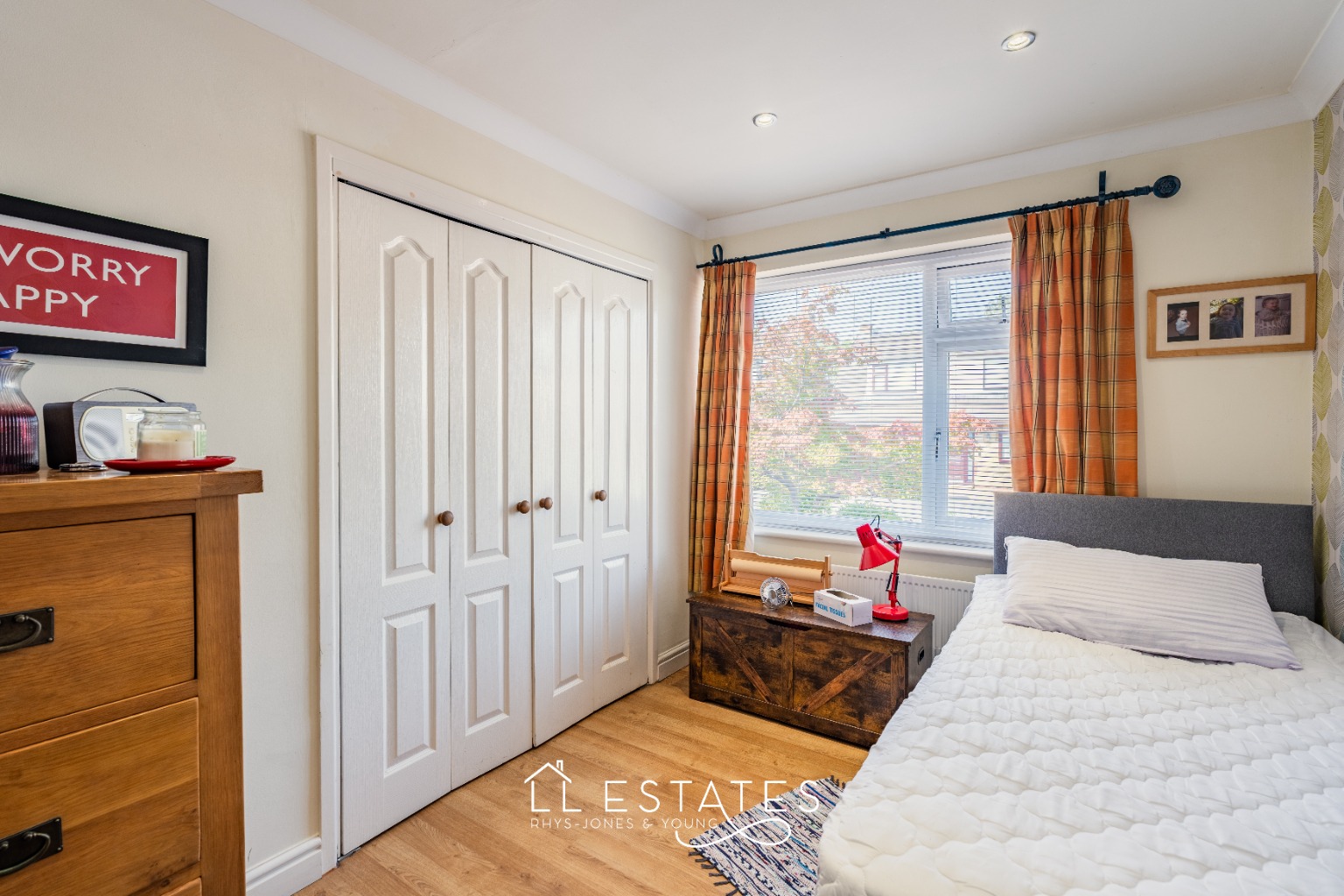 4 bed detached bungalow for sale in 11 Cilgant Eglwys Wen, Bodelwyddan, Denbighshire, LL18 5US  - Property Image 10
