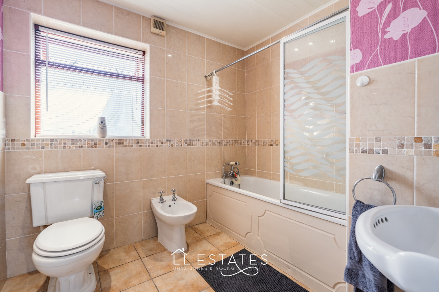 4 bed detached bungalow for sale in 11 Cilgant Eglwys Wen, Bodelwyddan, Denbighshire, LL18 5US 10