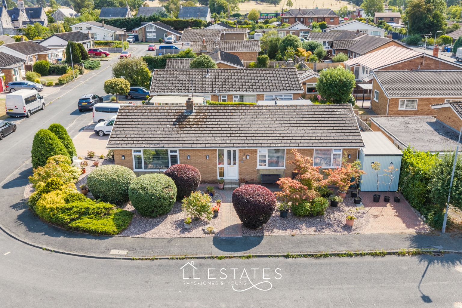 4 bed detached bungalow for sale in 11 Cilgant Eglwys Wen, Bodelwyddan, Denbighshire, LL18 5US 17