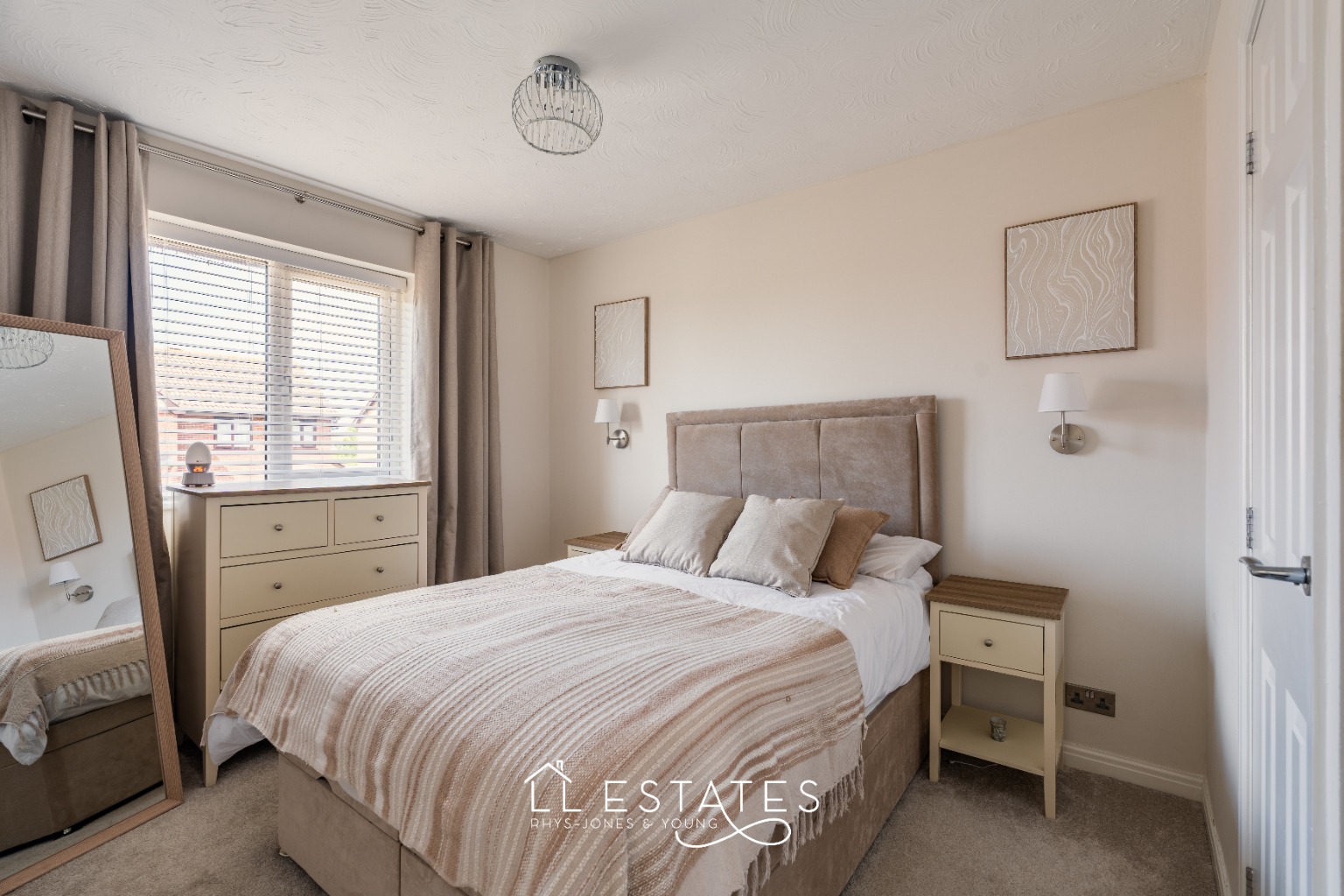 3 bed semi-detached house for sale in Walnut Crescent, Rhyl. LL18 4PQ 5