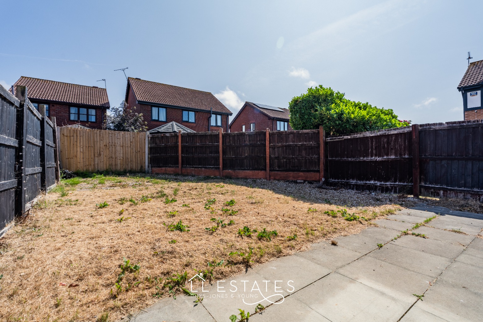 3 bed semi-detached house for sale in Walnut Crescent, Rhyl. LL18 4PQ  - Property Image 11