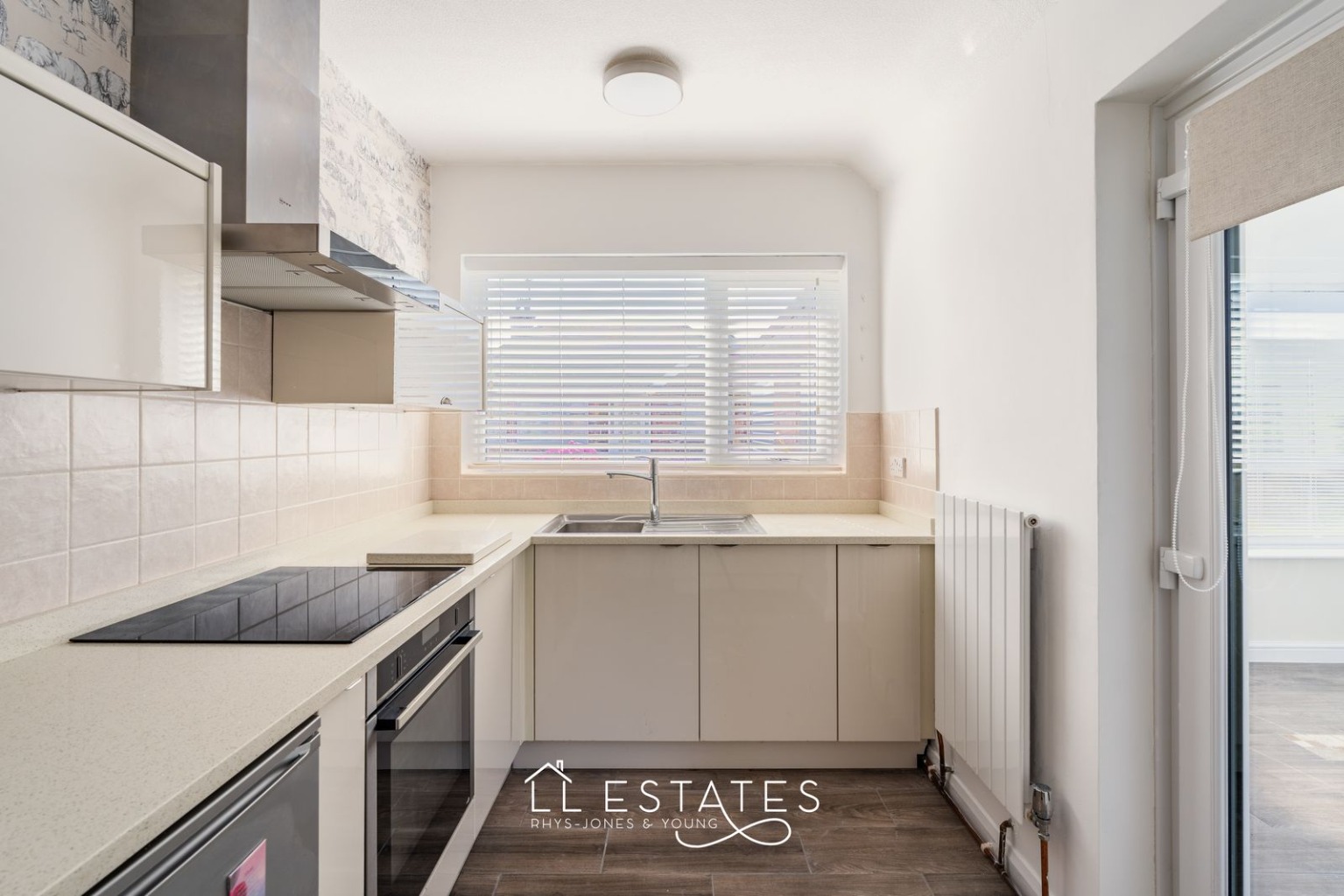 3 bed detached bungalow for sale in Russell Court, Rhyl, Denbighshire, LL18  - Property Image 2