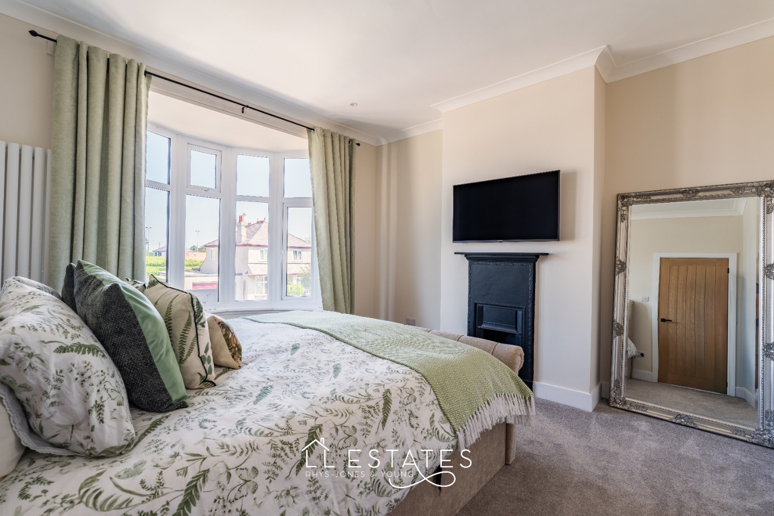3 bed semi-detached house for sale in Rhyl, Denbighshire, LL18  - Property Image 9