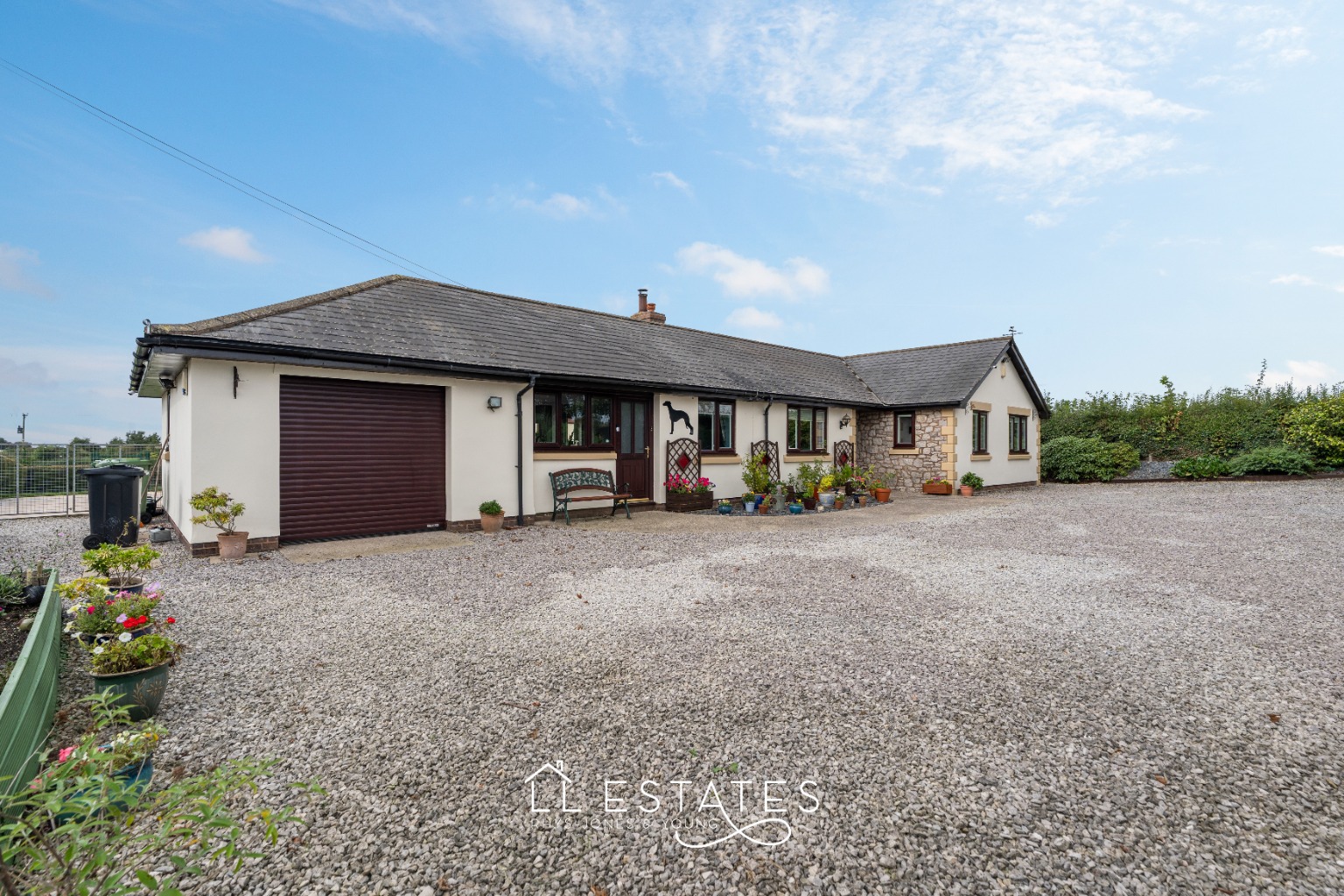 4 bed detached bungalow for sale in The Sycamores, Sarn, Holywell, Flintshire, CH8 9DE 2