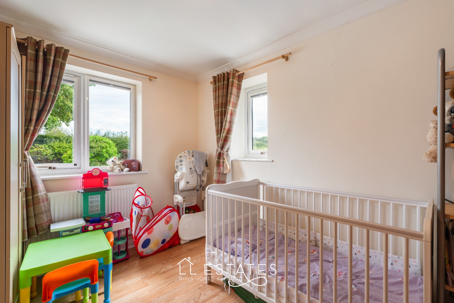 4 bed detached bungalow for sale in The Sycamores, Sarn, Holywell, Flintshire, CH8 9DE 11