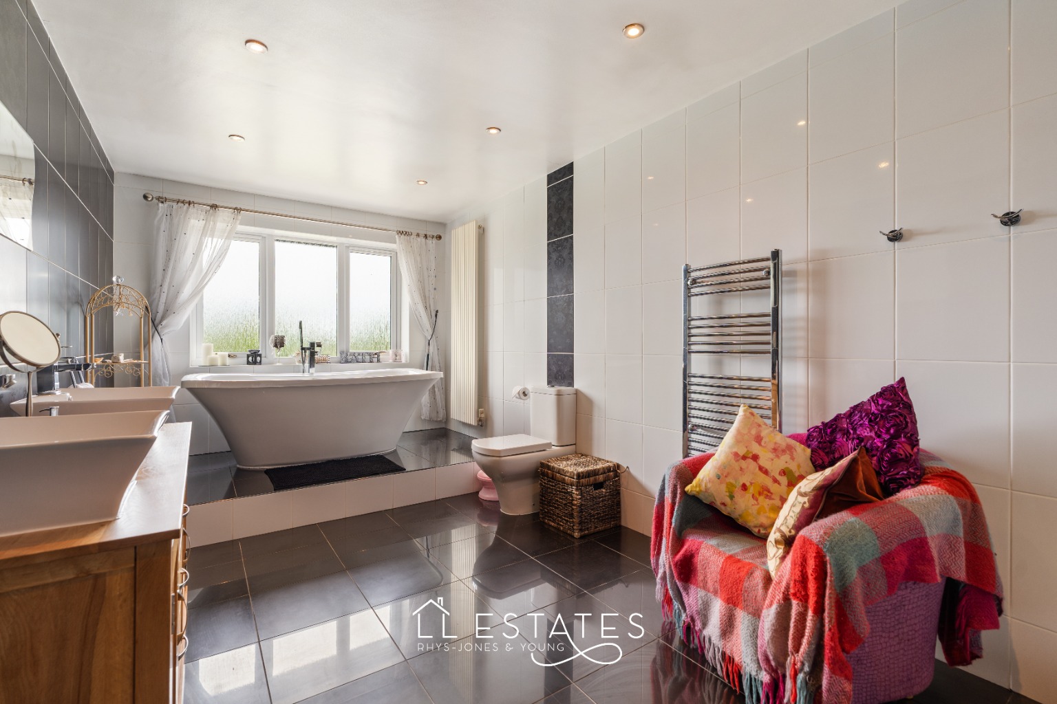 4 bed detached bungalow for sale in The Sycamores, Sarn, Holywell, Flintshire, CH8 9DE 16