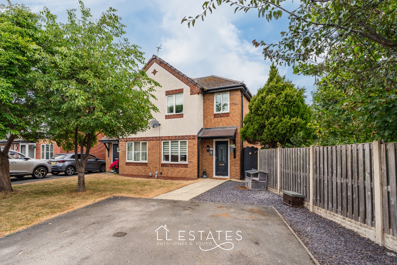 3 bed semi-detached house for sale in 1, Llys Bala, Kinmel Bay, LL18 5FW  - Property Image 1