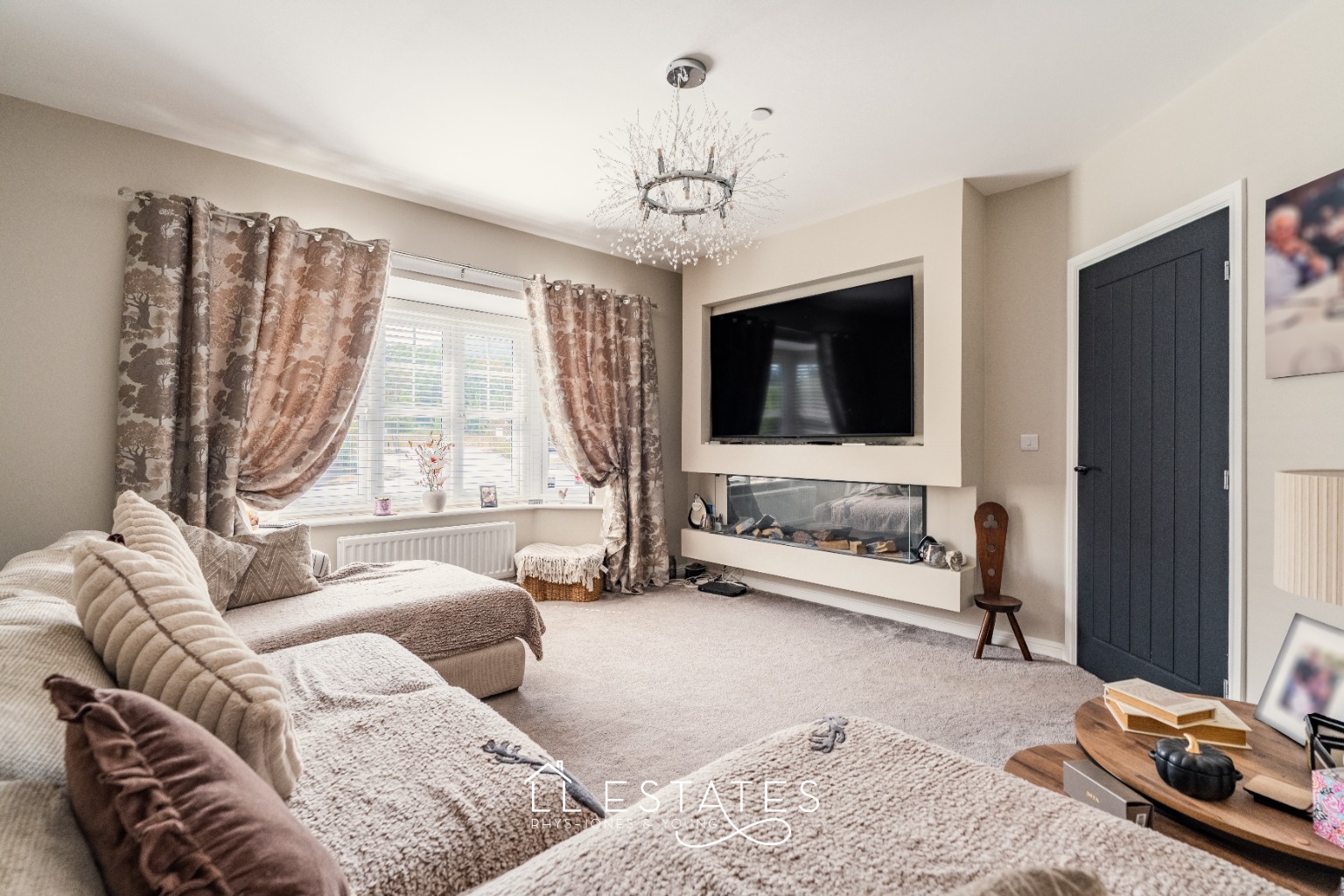4 bed detached house for sale in 6, Cae Eithin, Abergele, LL22 8FN 3