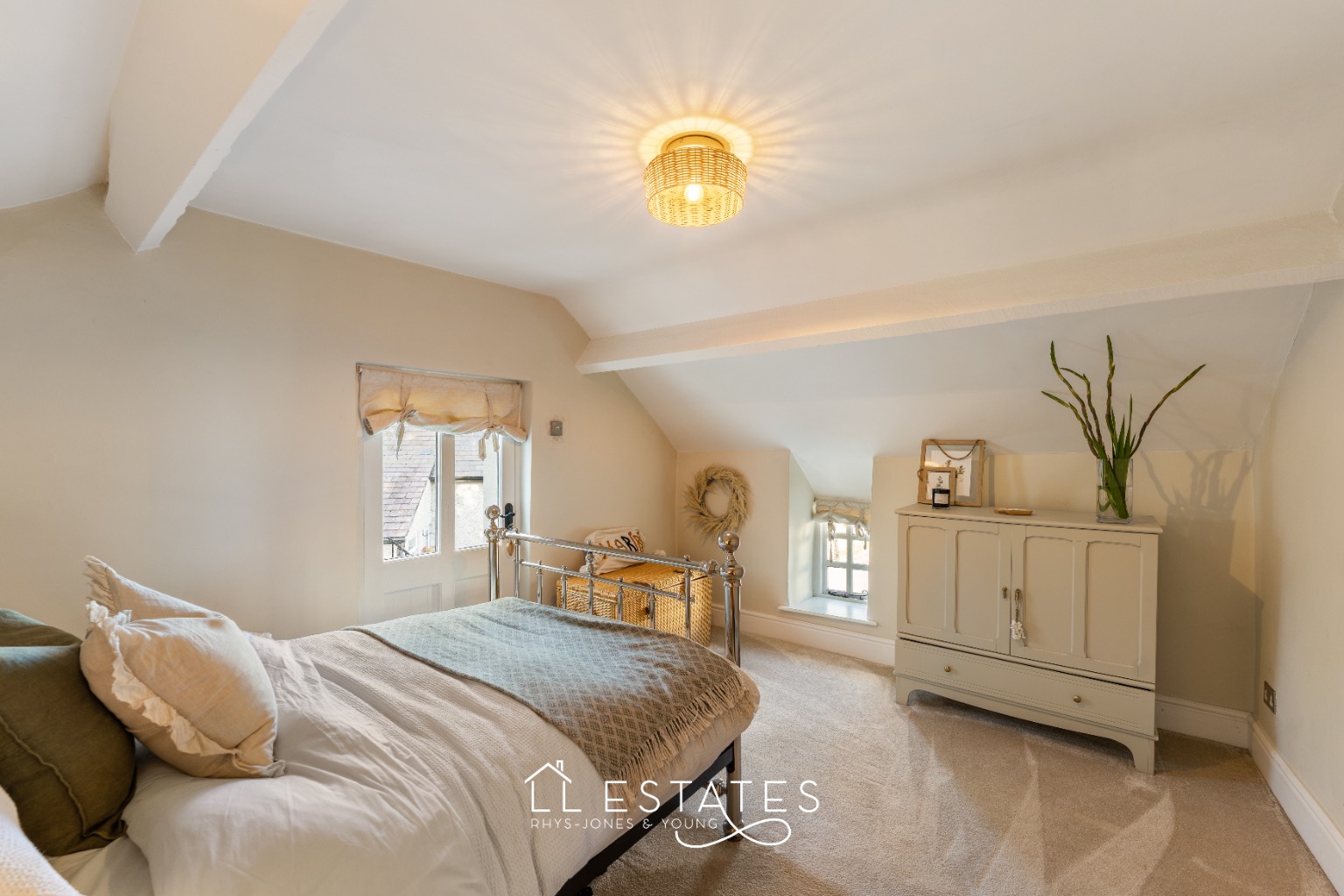 3 bed cottage for sale in Brookdale Coach House, Cefn Y Gwrych, Prestatyn, Denbighshire, LL19 8LH  - Property Image 6