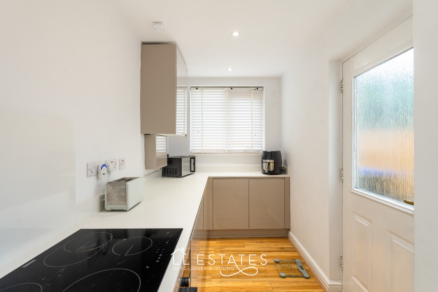 2 bed end of terrace house for sale in 1 Hillside, St. Asaph, Denbighshire, LL17 0SB 4