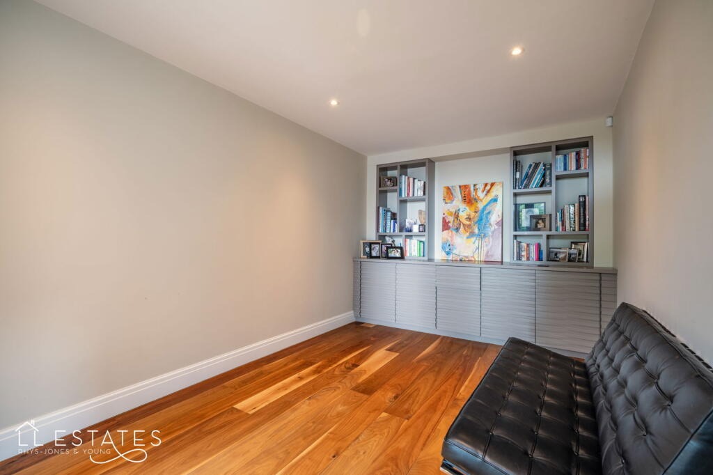 5 bed detached house to rent in Fforddlas, Prestatyn, Denbighshire, LL19  - Property Image 9