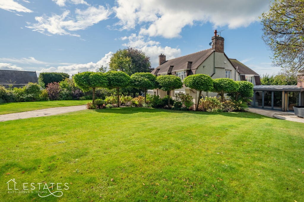 5 bed detached house to rent in Fforddlas, Prestatyn, Denbighshire, LL19  - Property Image 22