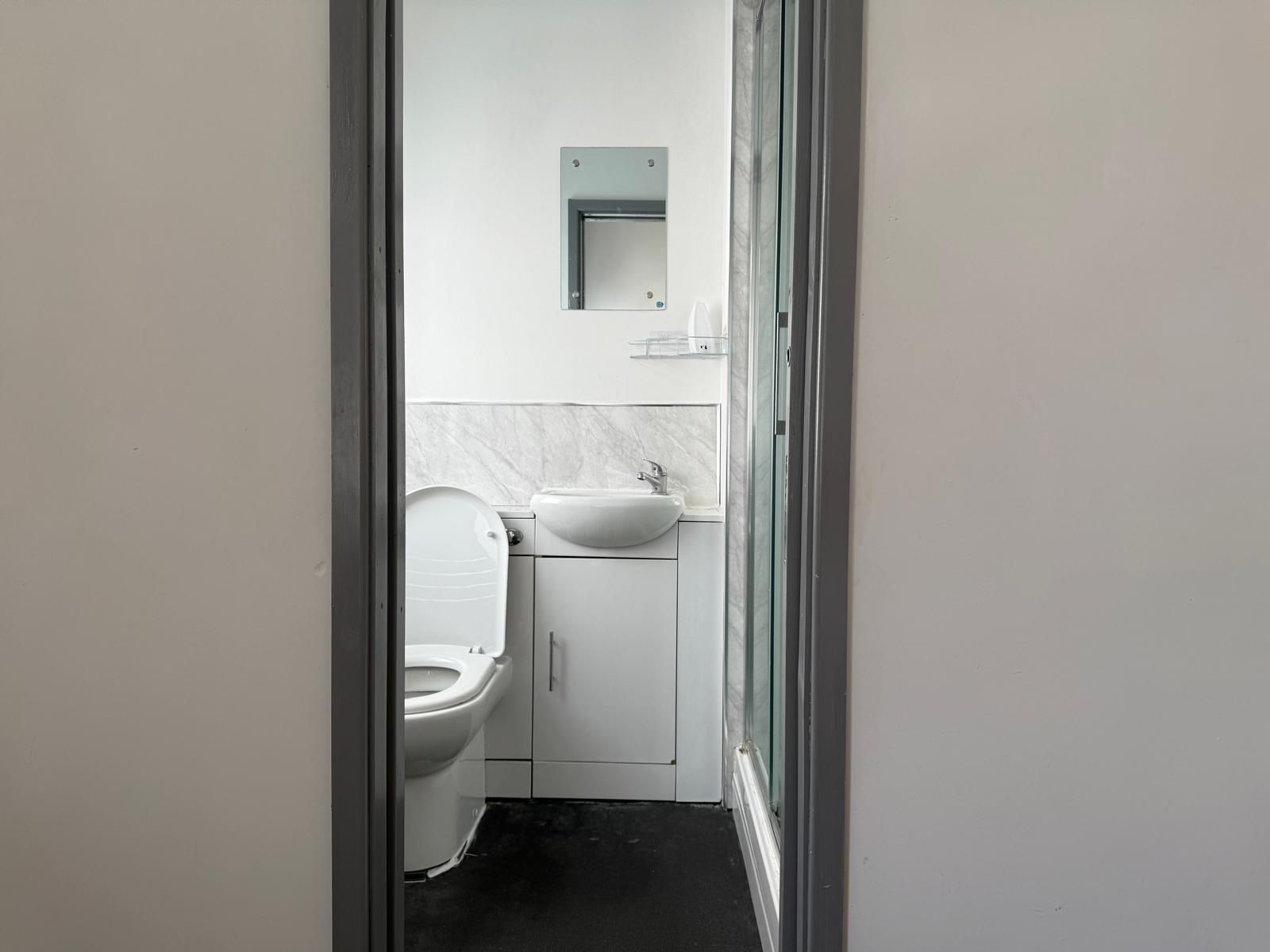 1 bed house share to rent in Room 7, Alexandra Parade, Weston Super Mare  - Property Image 5