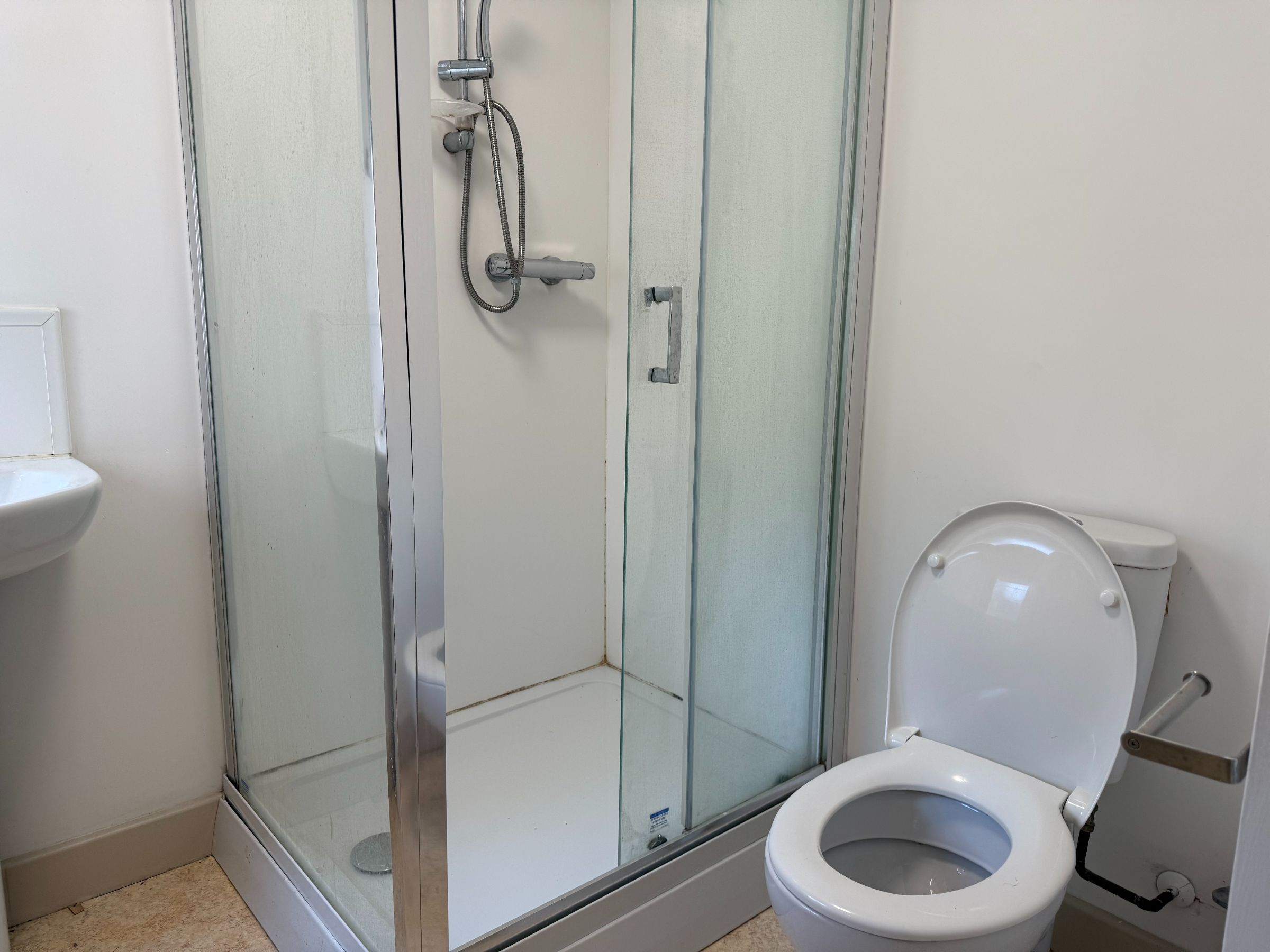 1 bed house share to rent, Weston-super-Mare 4