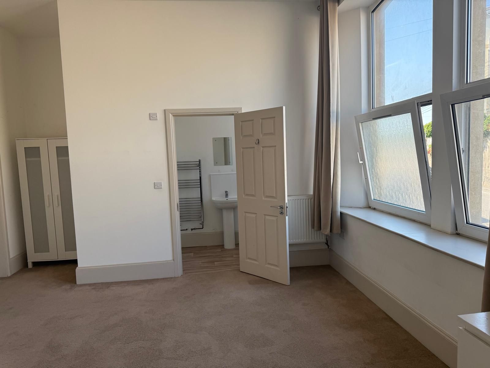 1 bed house share to rent in Claremont Crescent, Weston-super-Mare  - Property Image 9