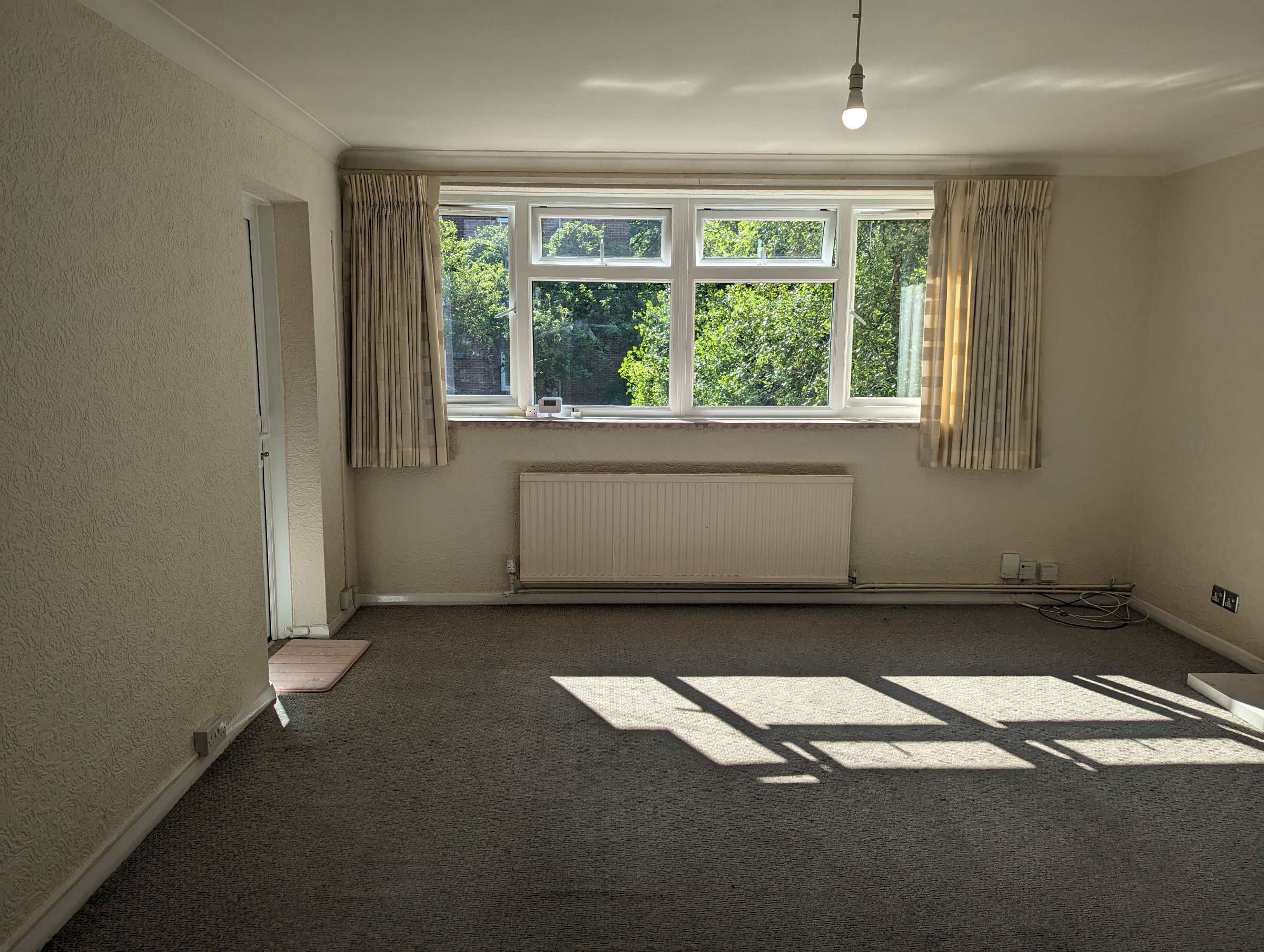 2 bed flat to rent in Roselarge Gardens, Bristol 1