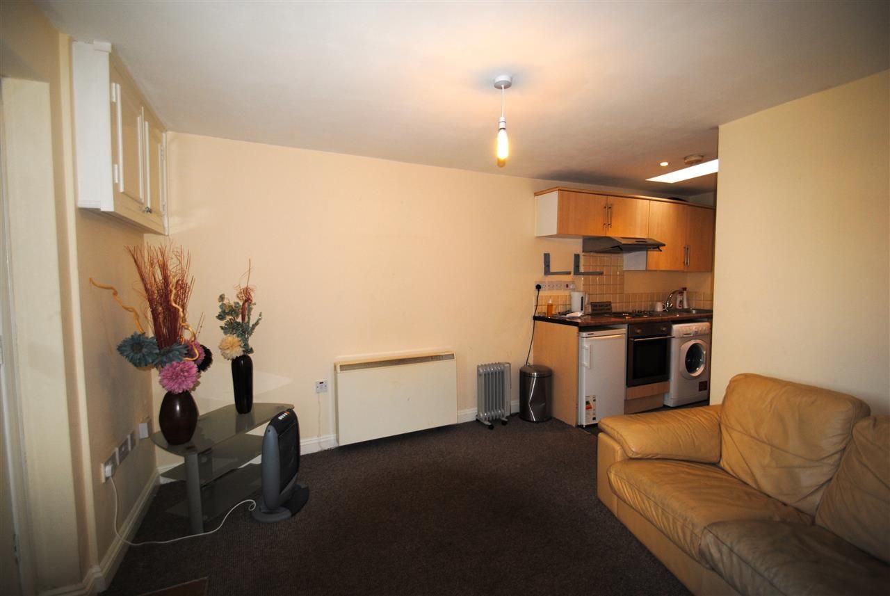 1 bed terraced house to rent in Boultons Lane, Bristol  - Property Image 3
