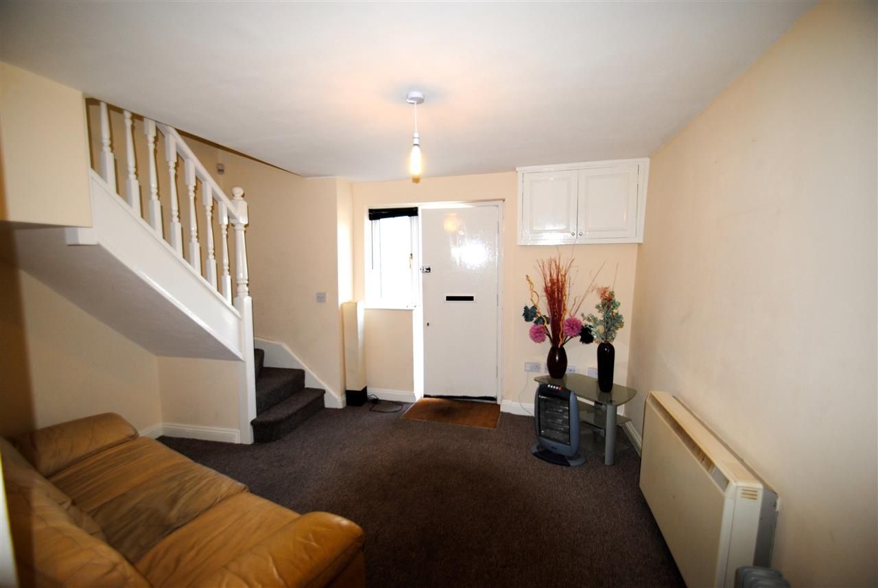 1 bed terraced house to rent in Boultons Lane, Bristol - Property Image 1