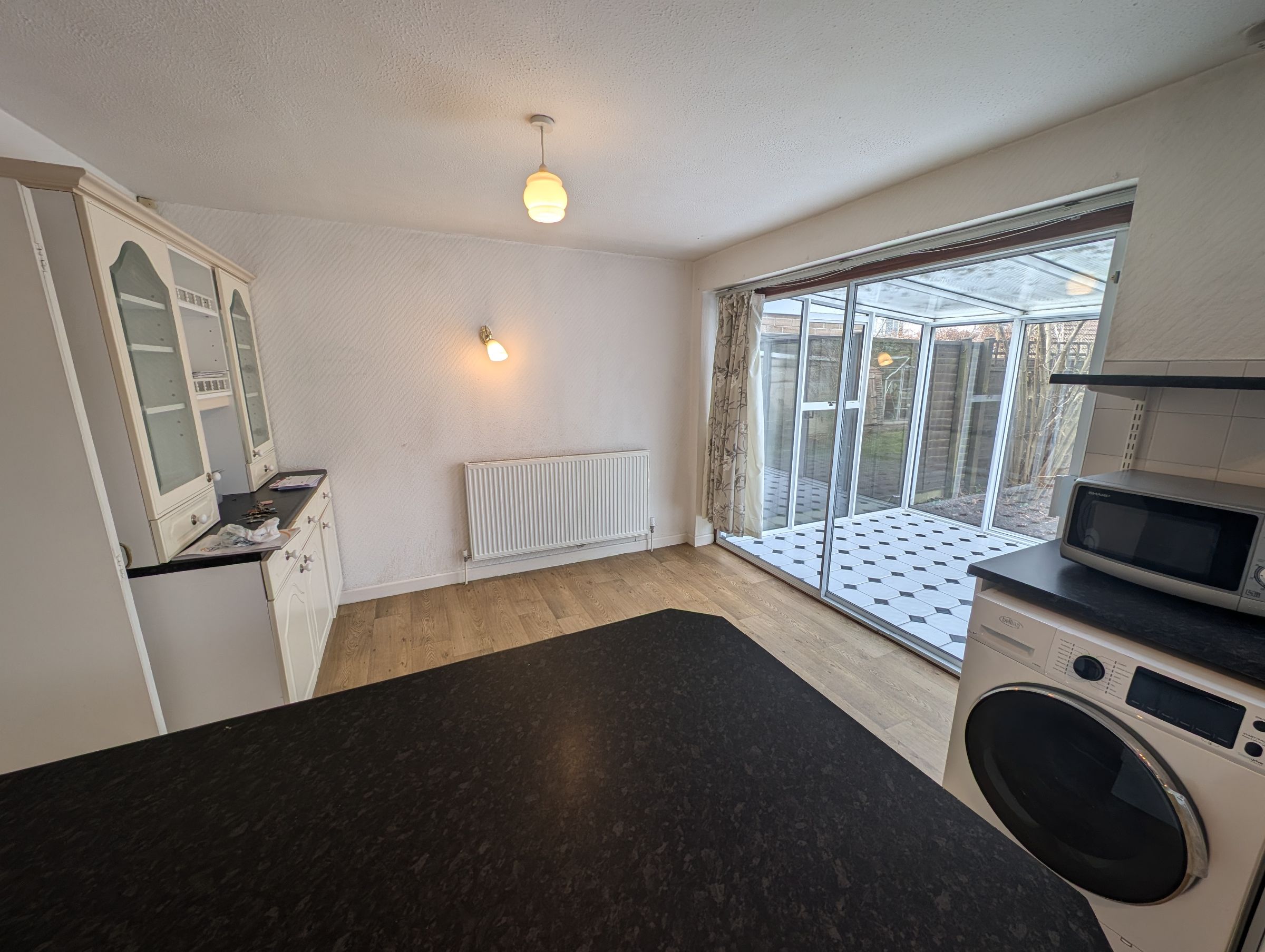 4 bed semi-detached house to rent in Beverley Gardens, Bristol 5