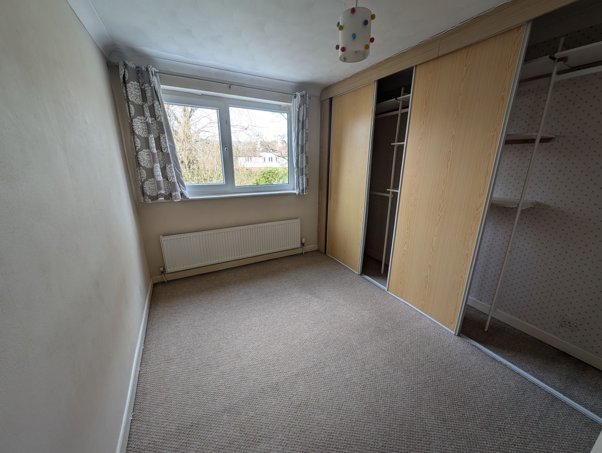 4 bed semi-detached house to rent in Beverley Gardens, Bristol 17