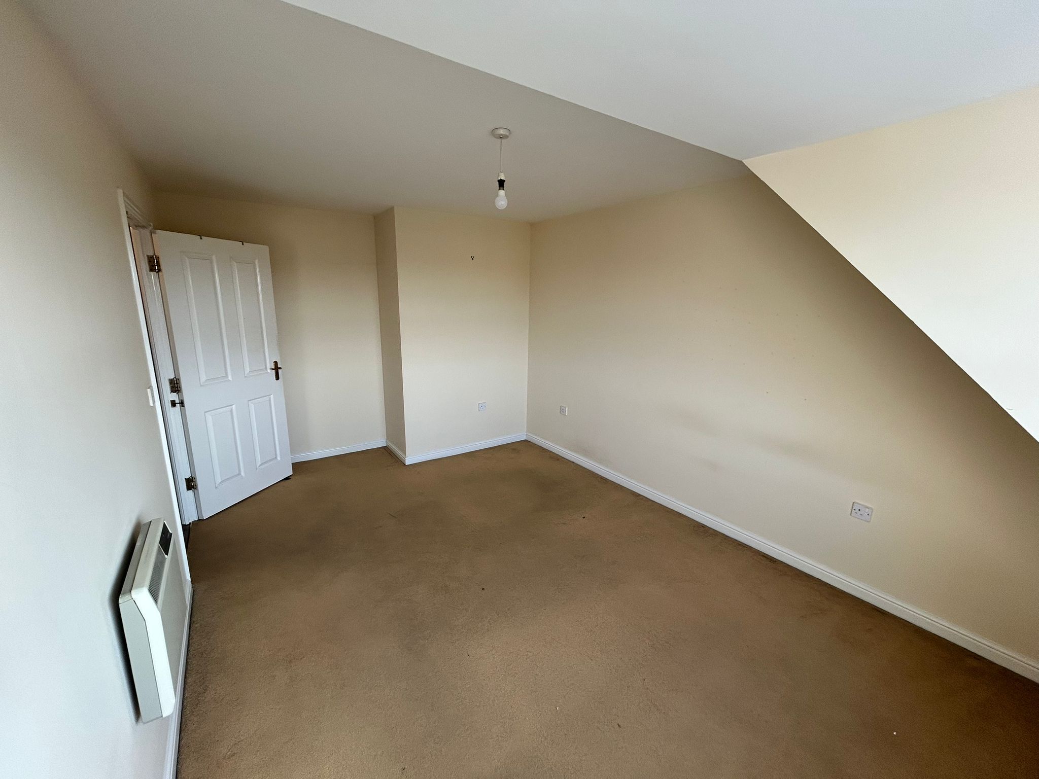 2 bed flat to rent in Fishponds Road, Eastville, Bristol 6