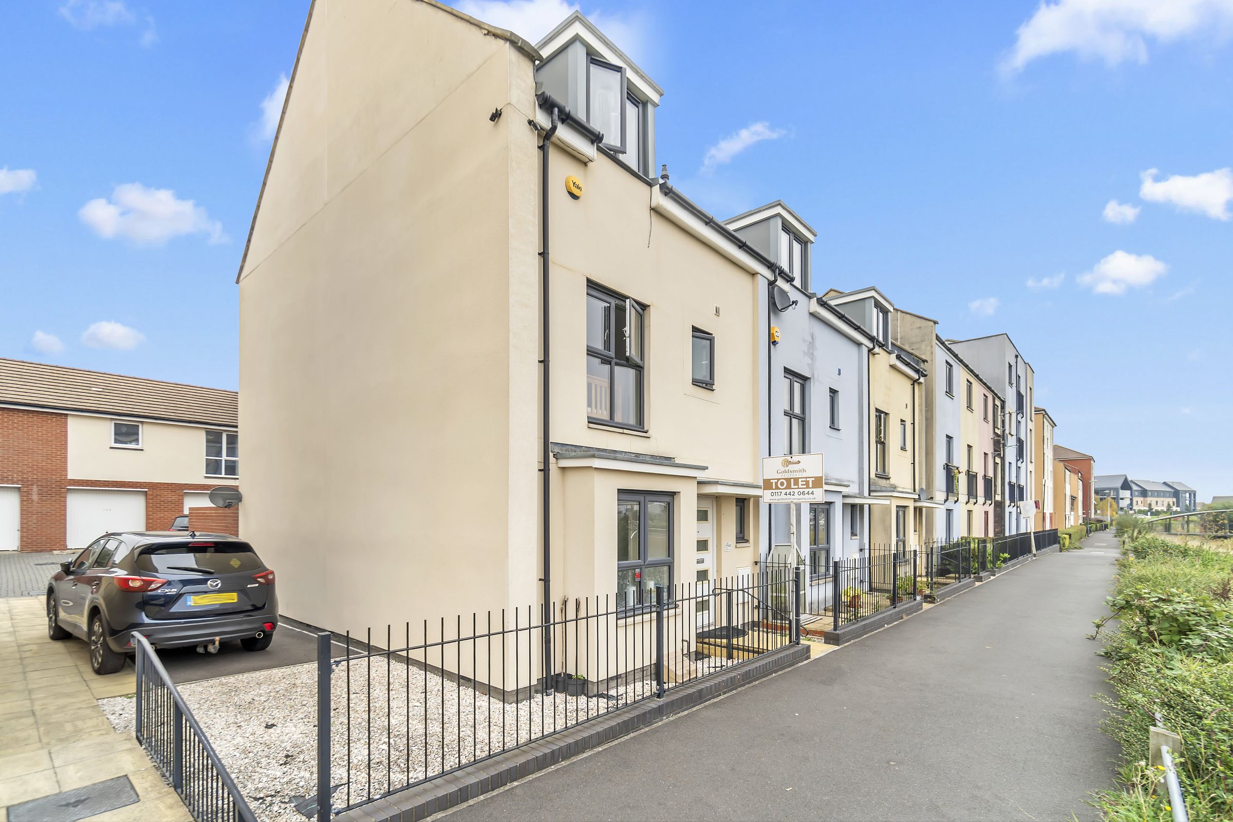 4 bed terraced house to rent in Eighteen Acre Drive, Patchway, Bristol