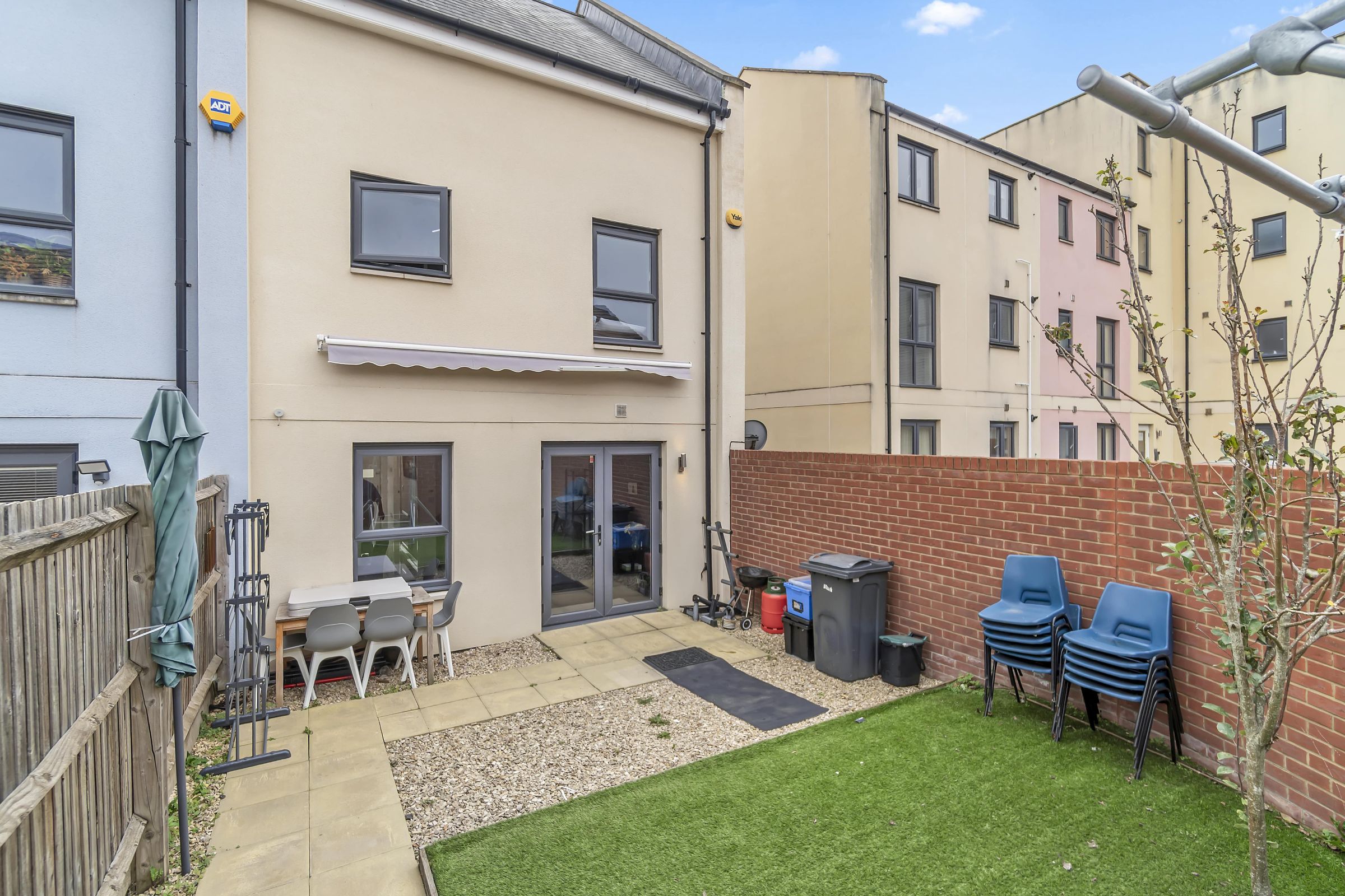 4 bed terraced house to rent in Eighteen Acre Drive, Patchway, Bristol 4