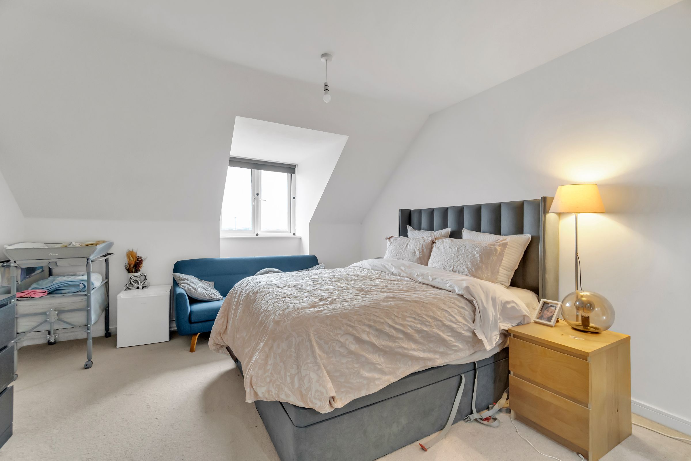 4 bed terraced house to rent in Eighteen Acre Drive, Patchway, Bristol 11
