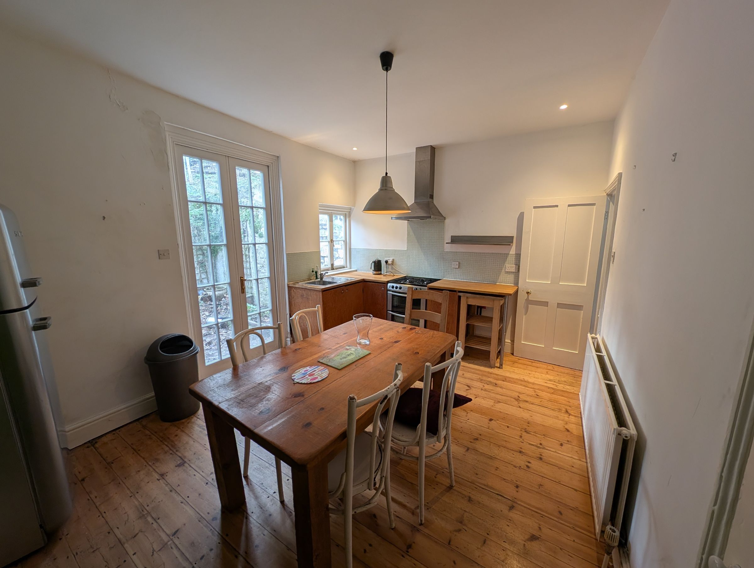 2 bed terraced house to rent in Gorse Lane, Bristol 4