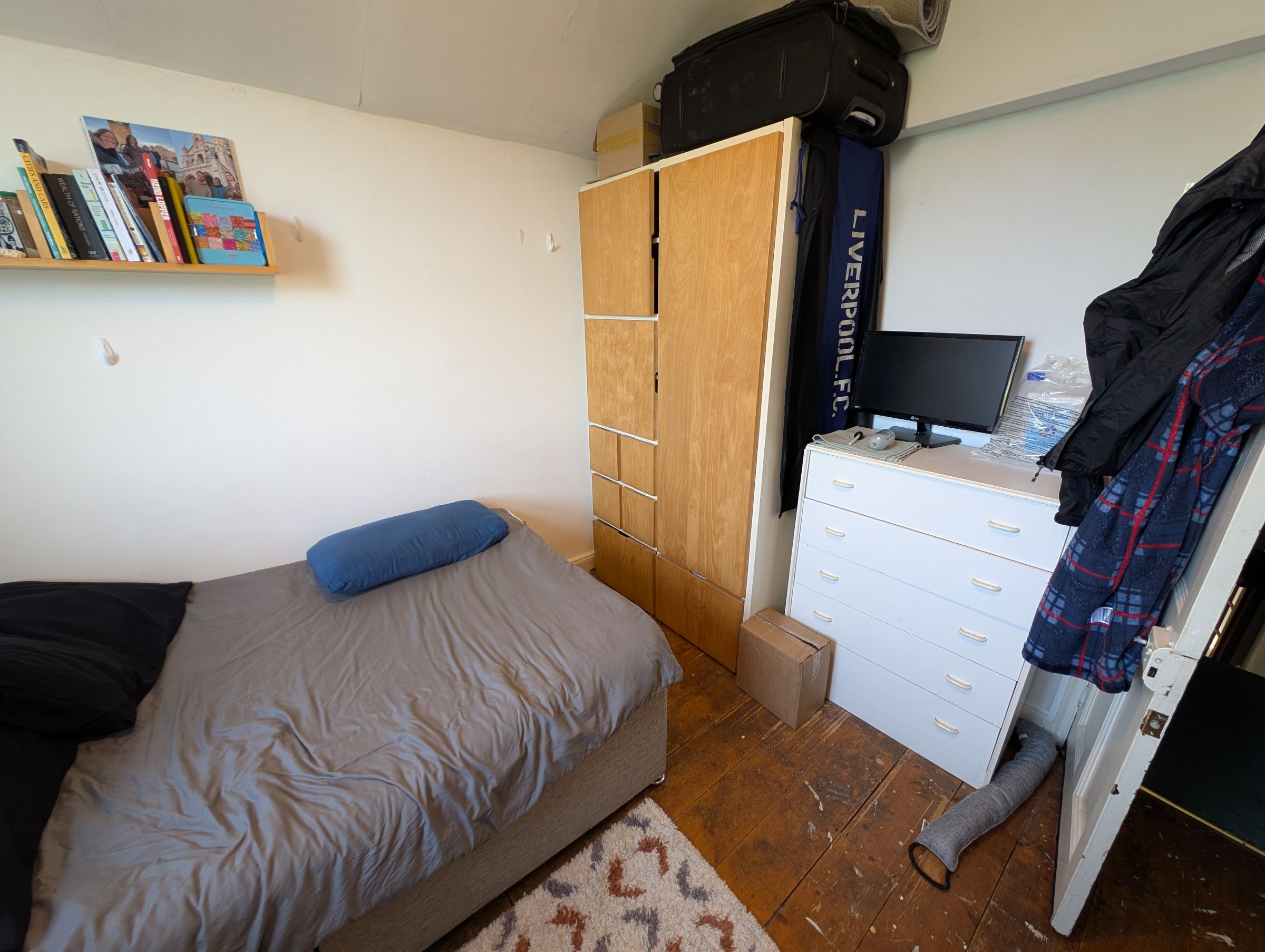 1 bed house share to rent in Room 2 2