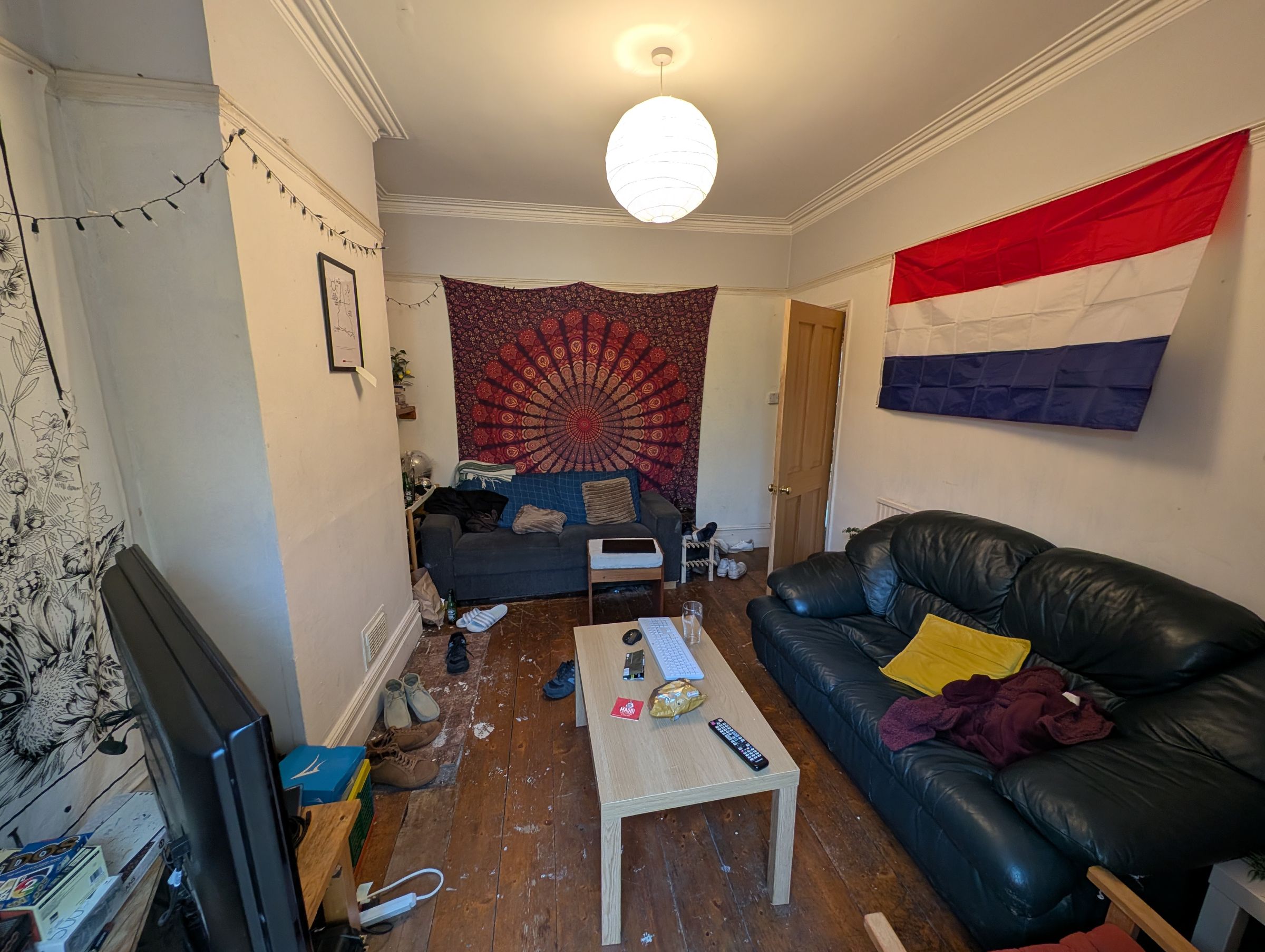 1 bed house share to rent in Room 2 4